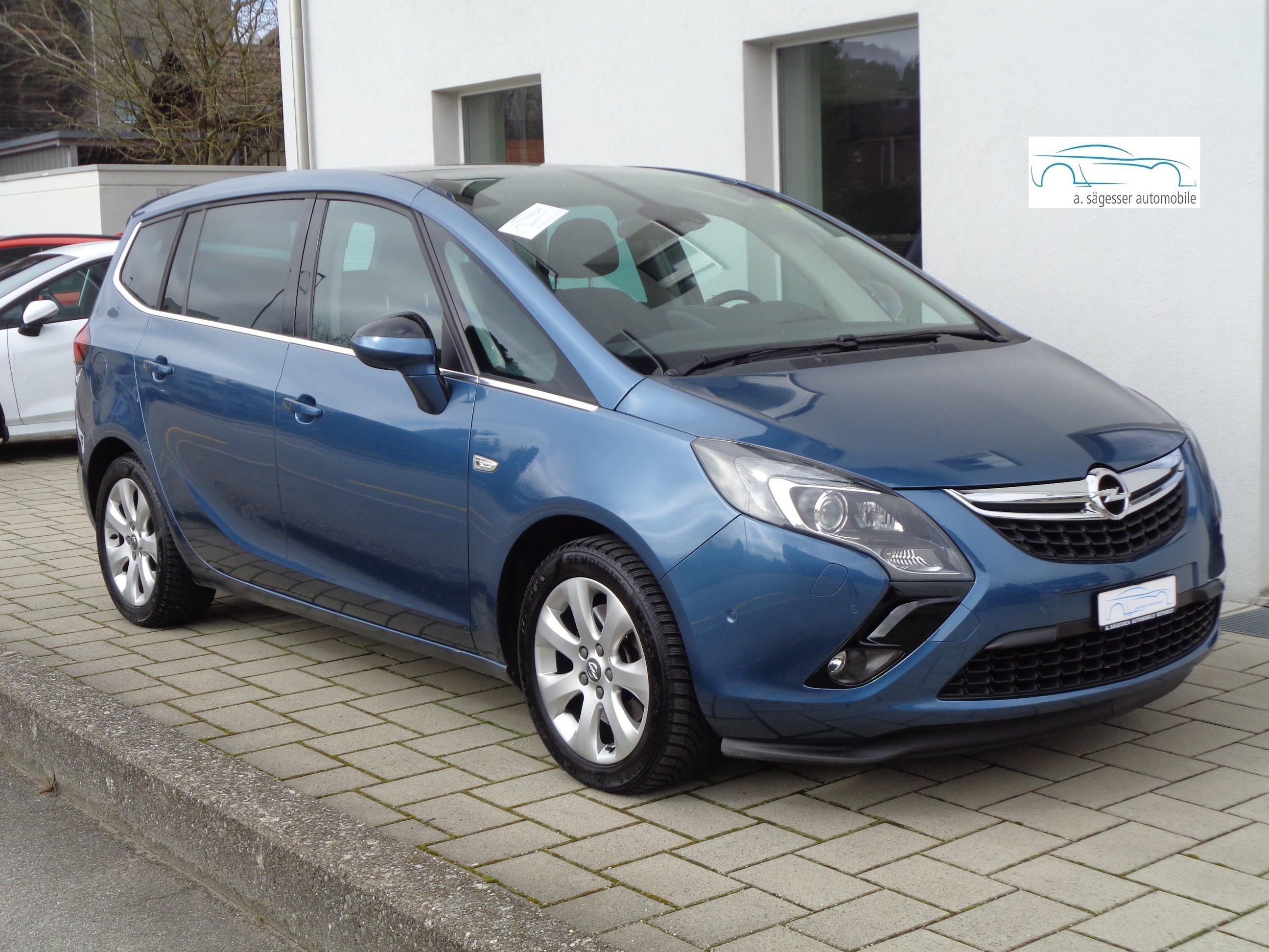 OPEL Zafira Tourer 1.6i 16V Turbo Cosmo Automatic