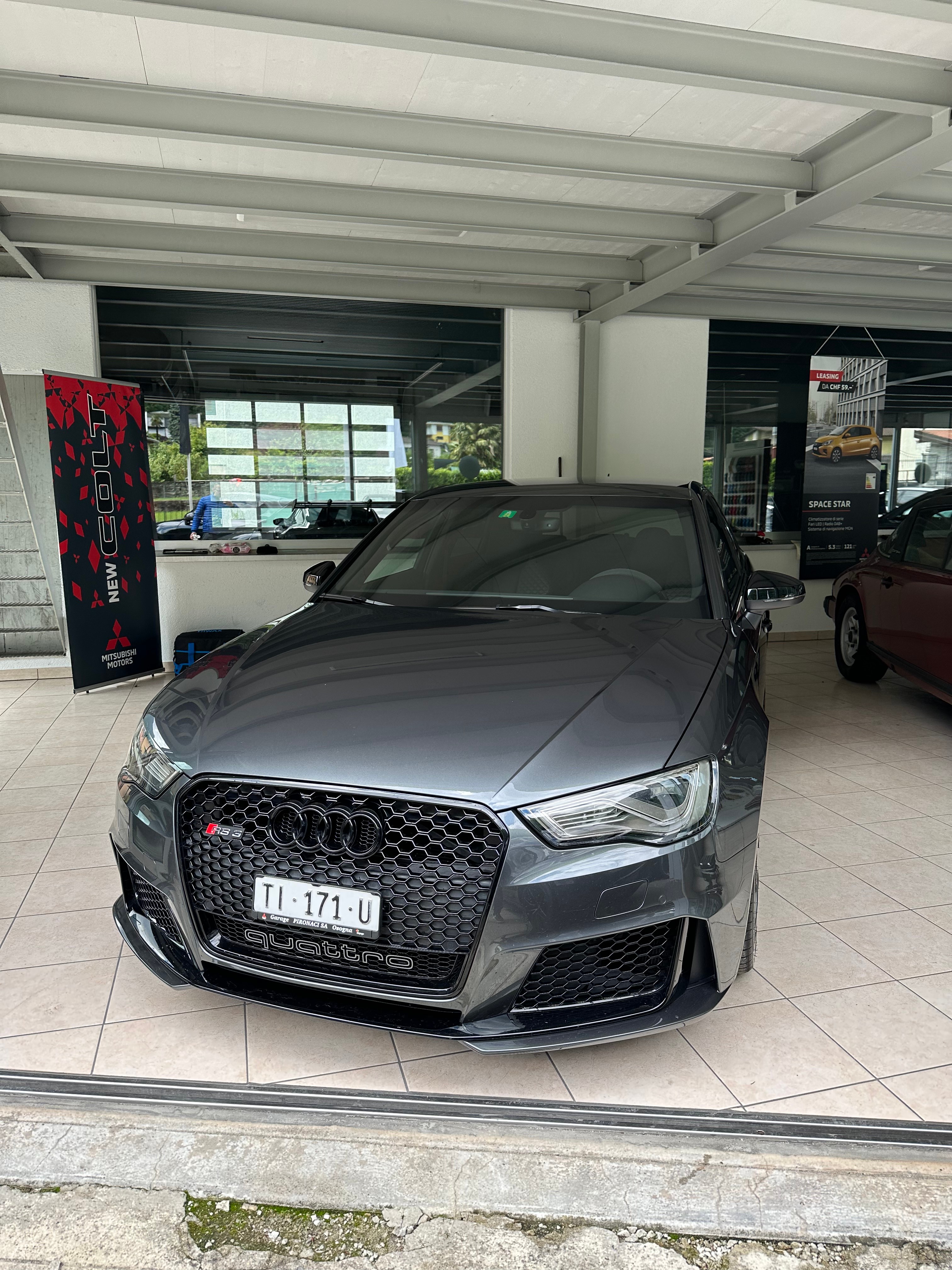 AUDI RS3 2.5 TSI quattro S-tronic