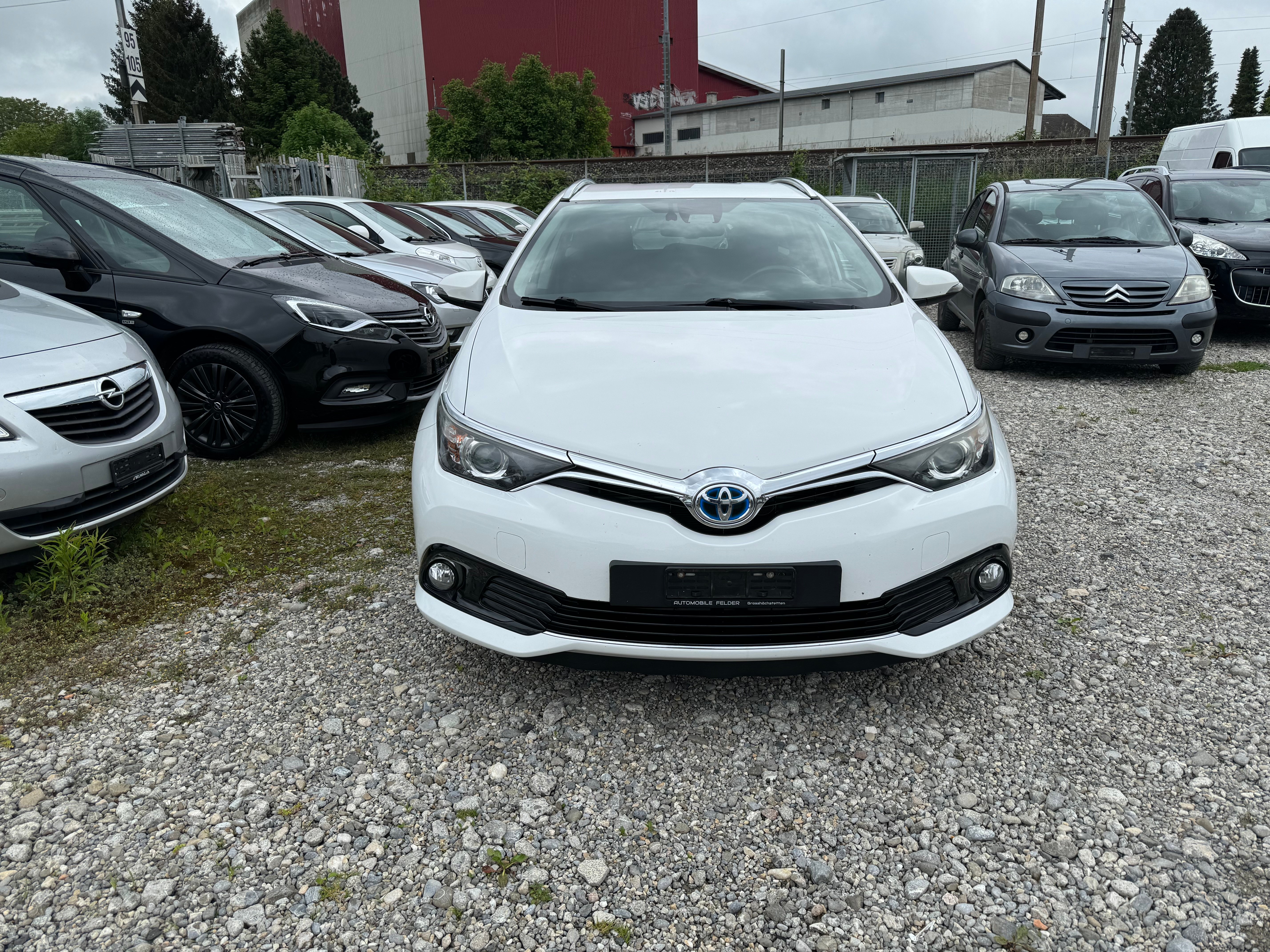 TOYOTA Auris Touring Sports 1.8 HSD Terra e-CVT