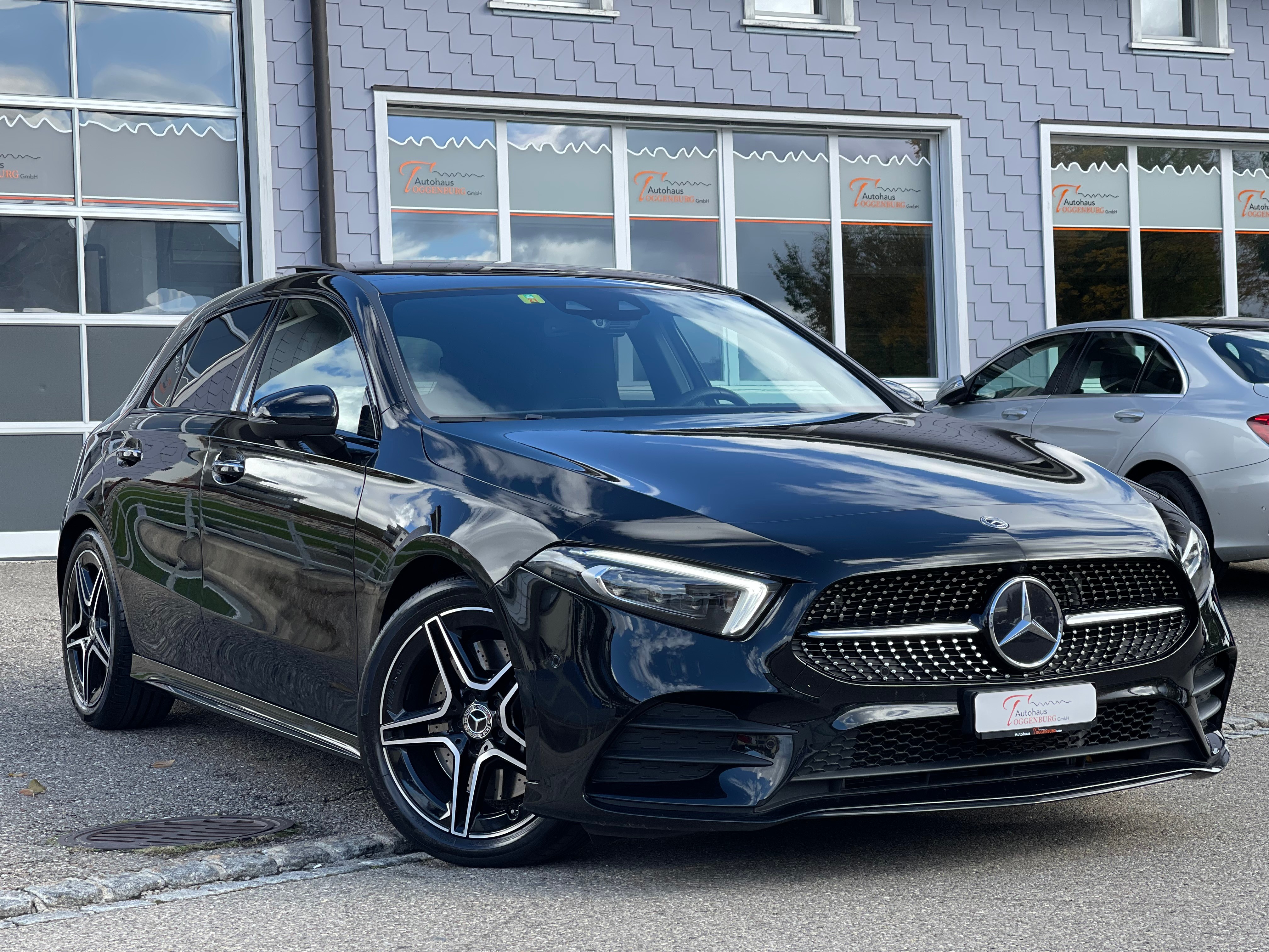 MERCEDES-BENZ A 250 4Matic AMG Line 4Matic 7G-DCT *CH-Fahrzeug*