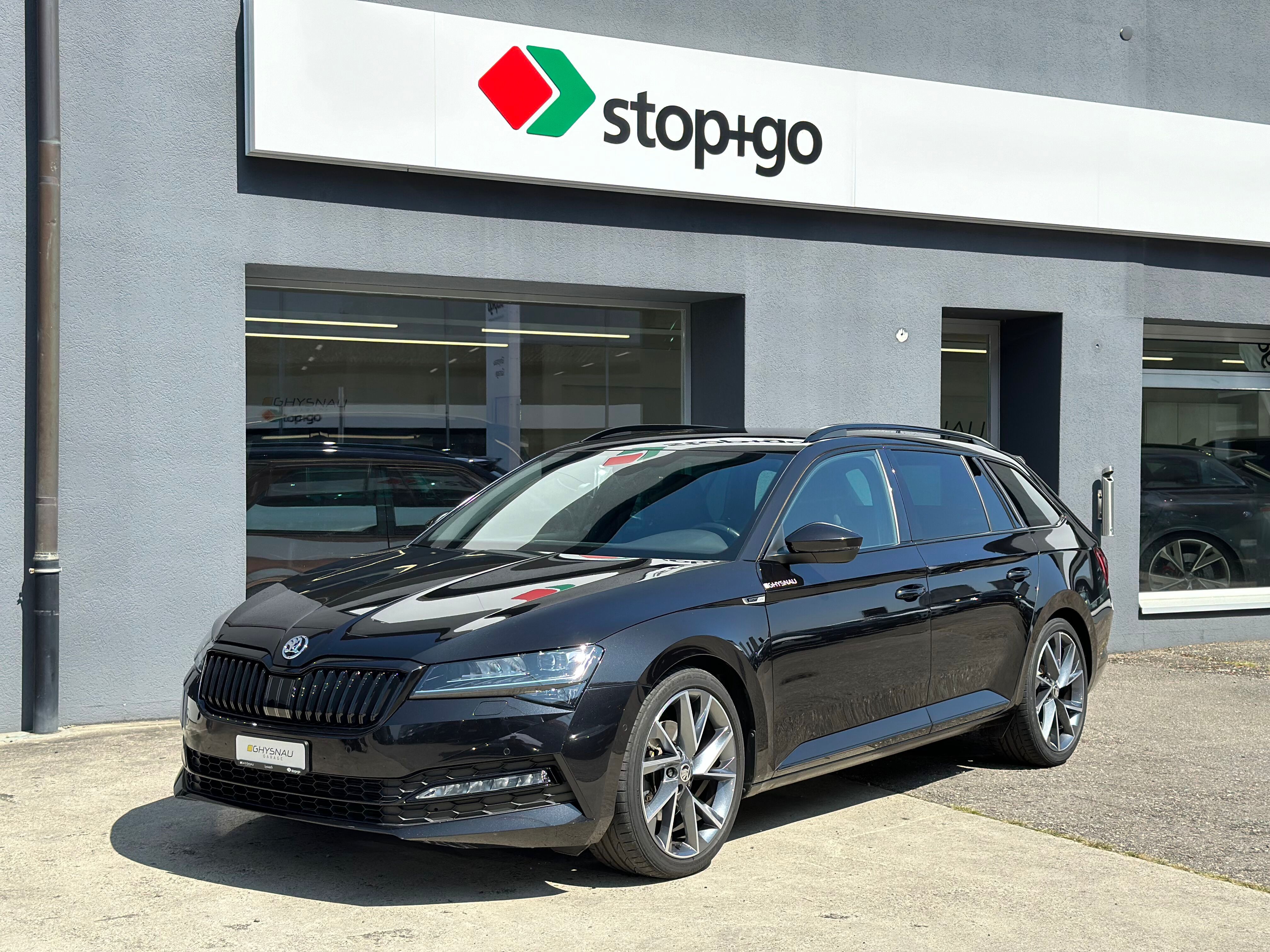 SKODA Superb Combi 2.0 TDi SportLine 4x4 DSG