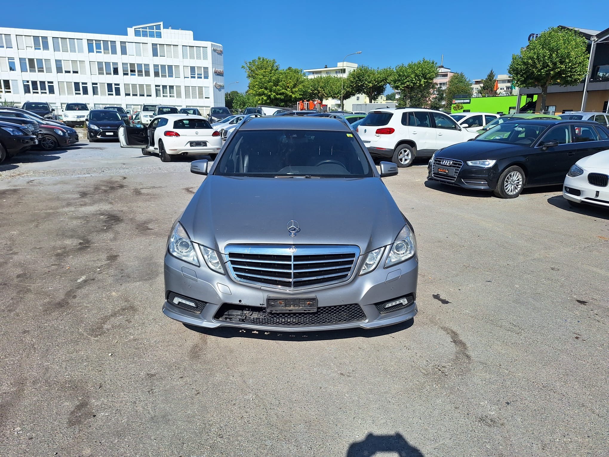 MERCEDES-BENZ E 350 Avantgarde 4Matic 7G-Tronic