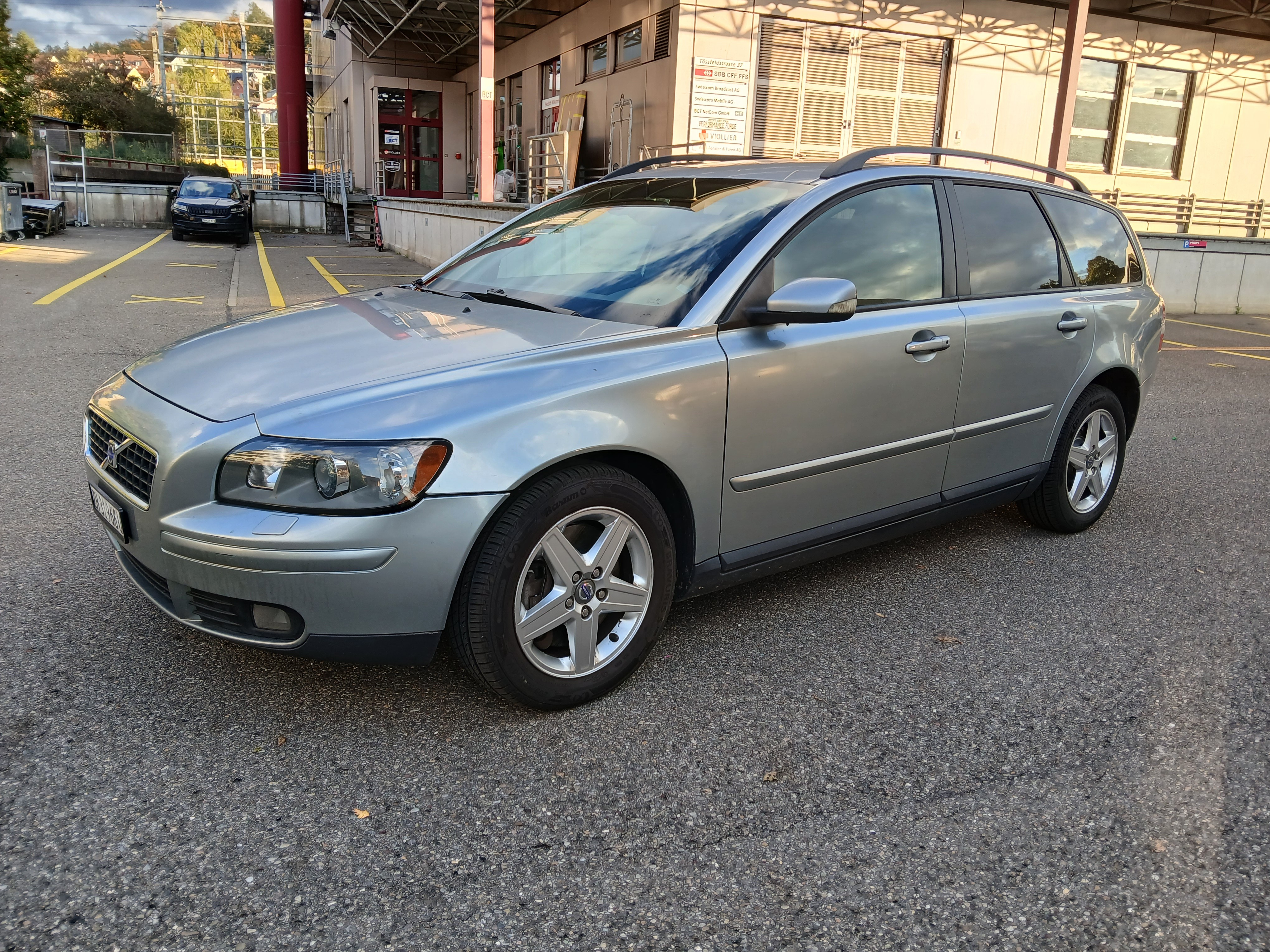 VOLVO V50 T5 AWD Momentum