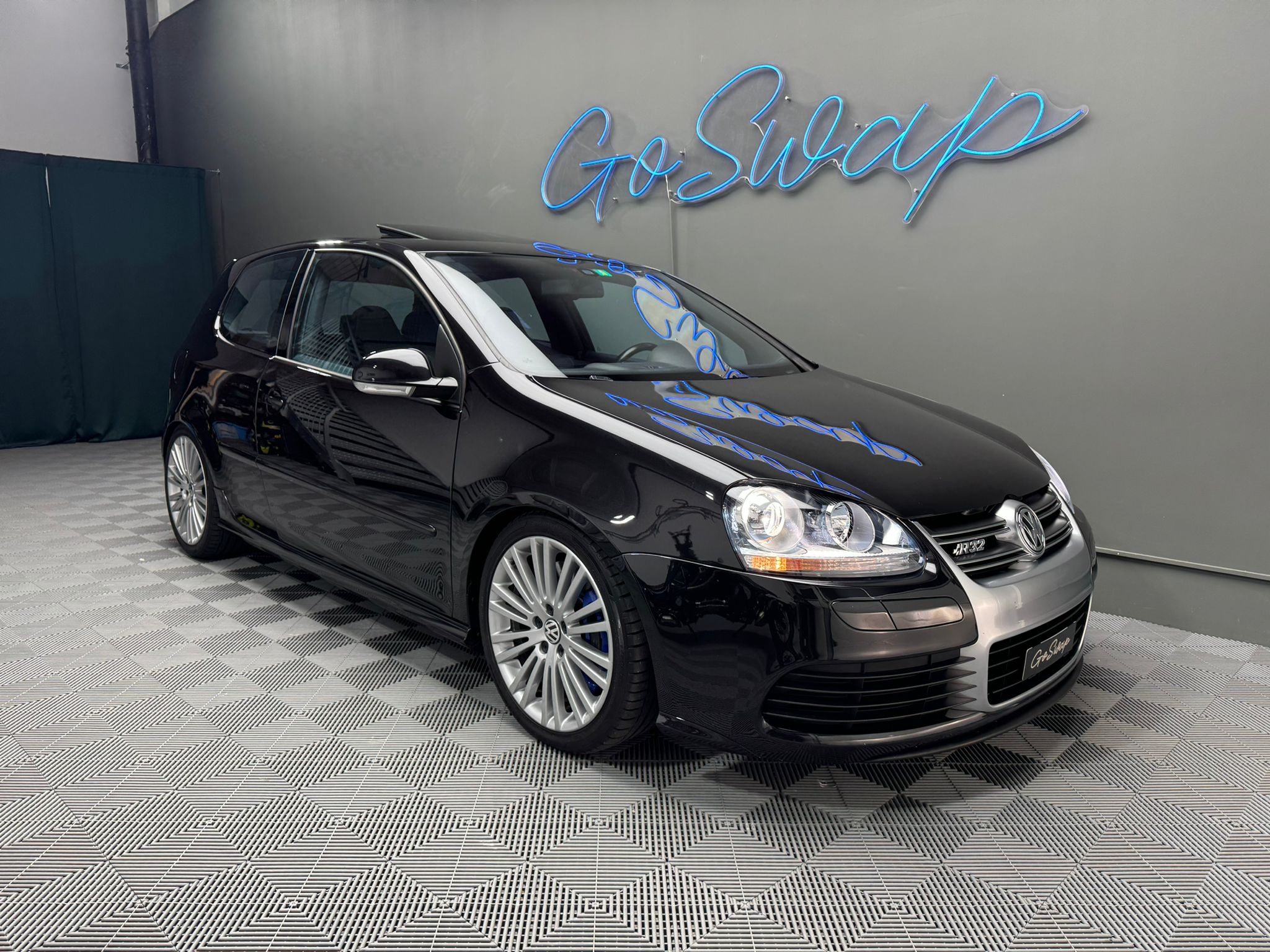 VW Golf R32 4Motion