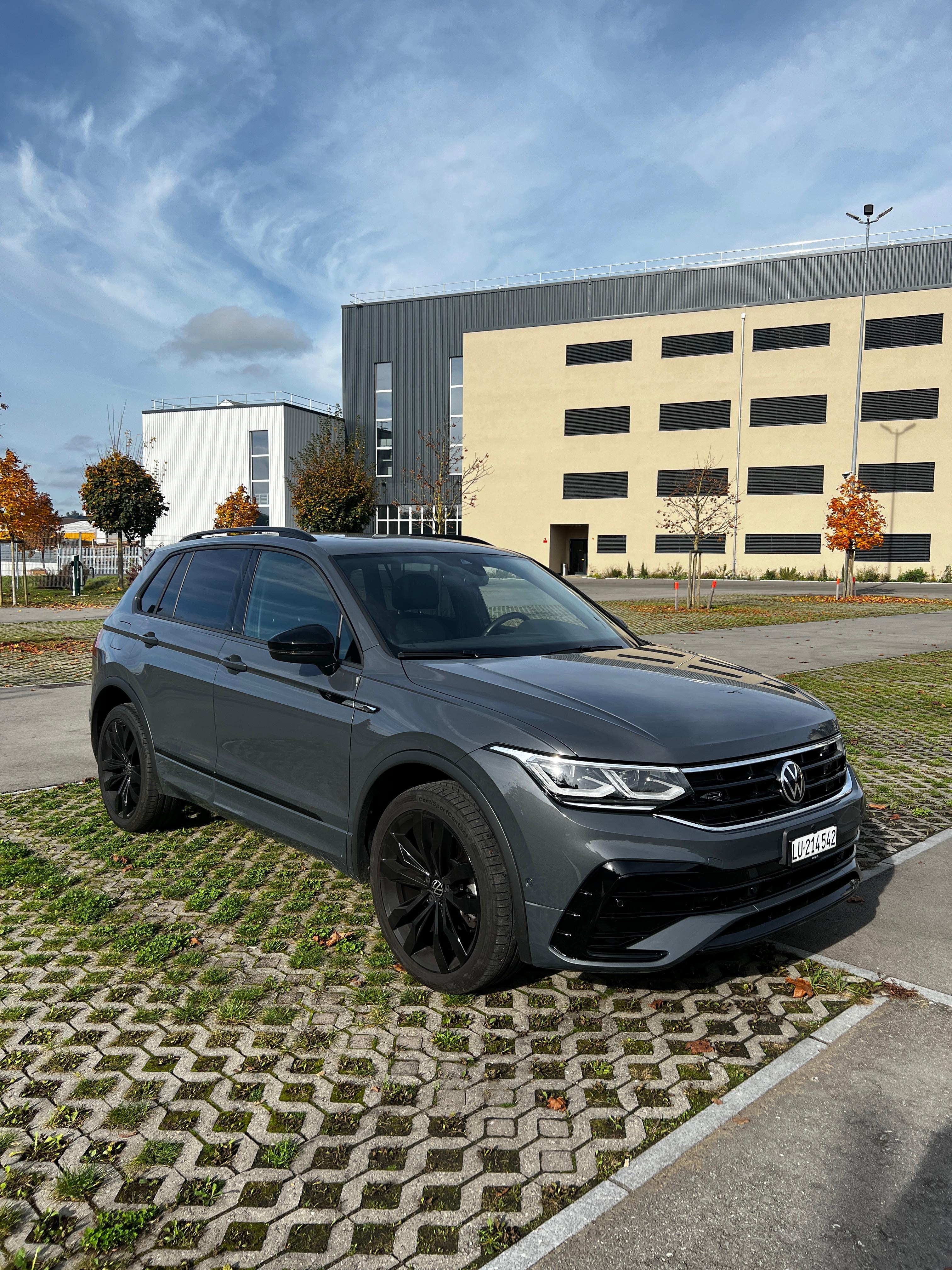 VW Tiguan 2.0TSI R-Line 4Motion DSG