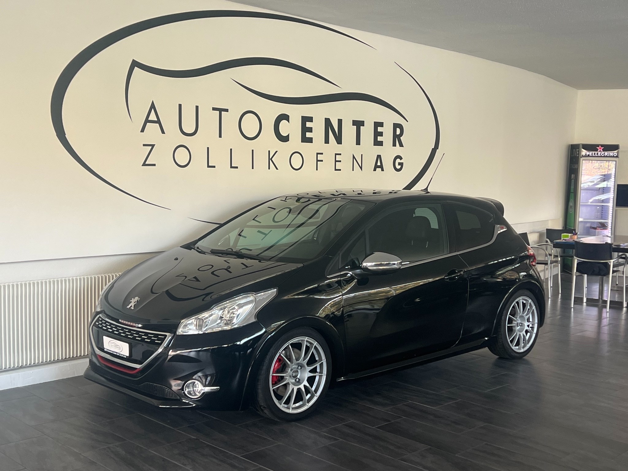 PEUGEOT 208 1.6 Turbo GTi