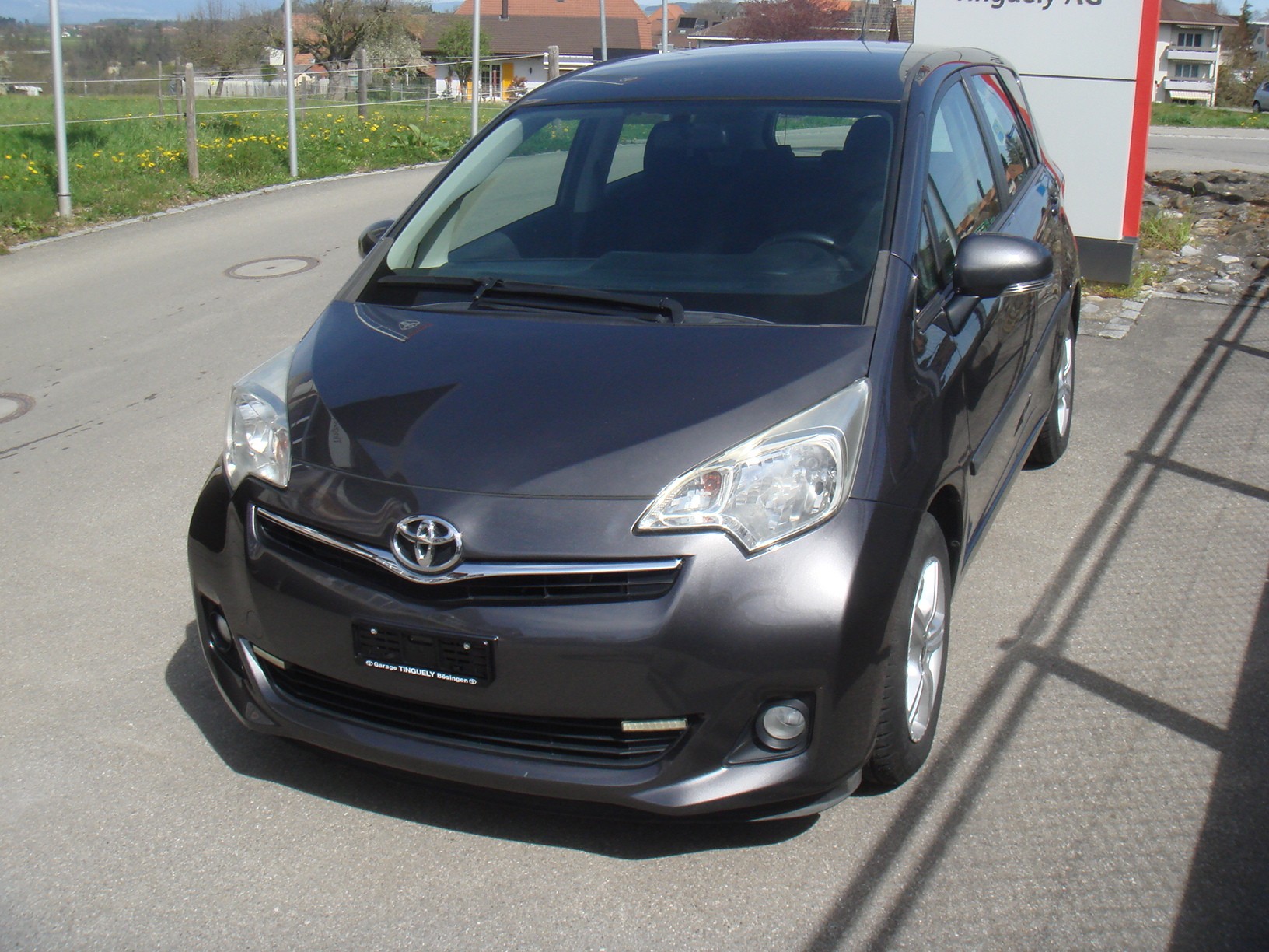 TOYOTA Verso-S 1.33 Linea Luna