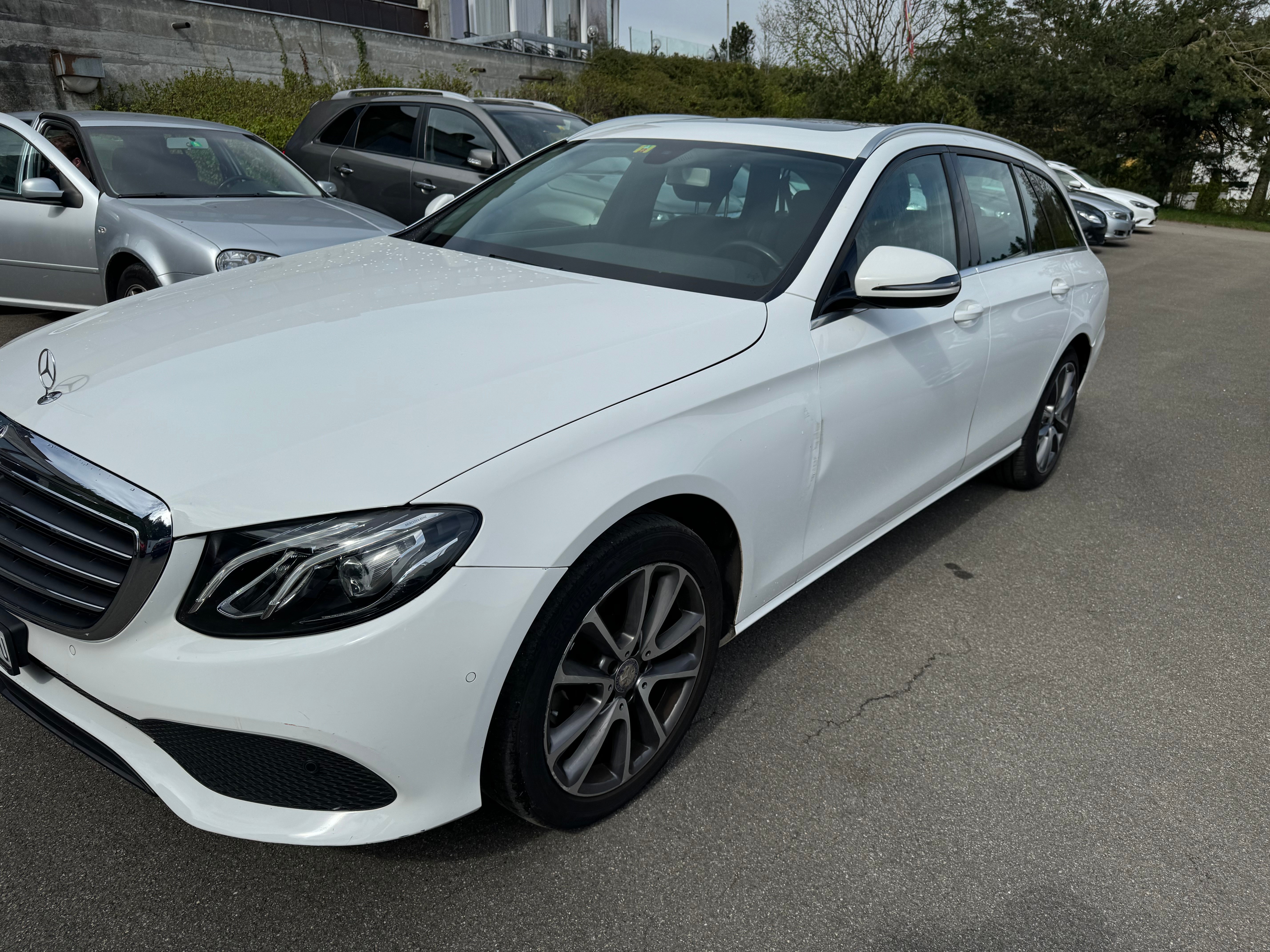 MERCEDES-BENZ E 220 d 9G-Tronic