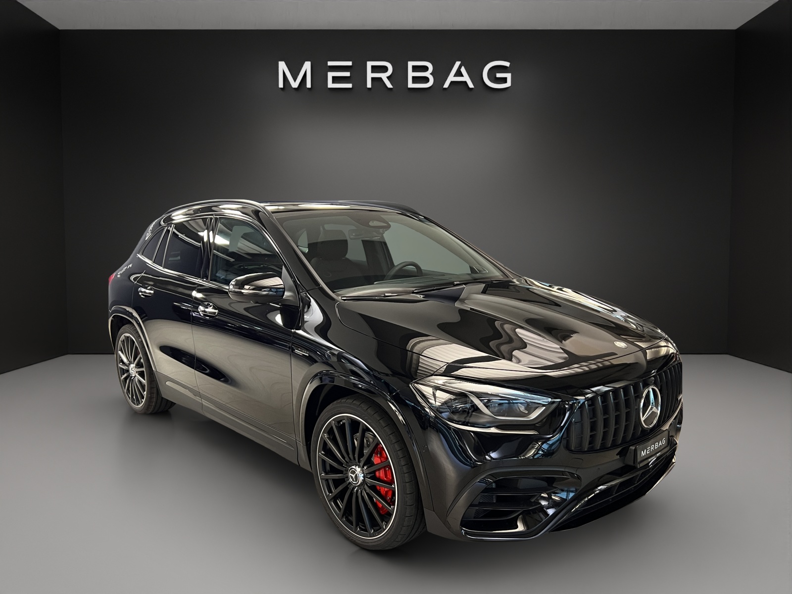 MERCEDES-BENZ GLA AMG 45 S 4M+8G-DCT