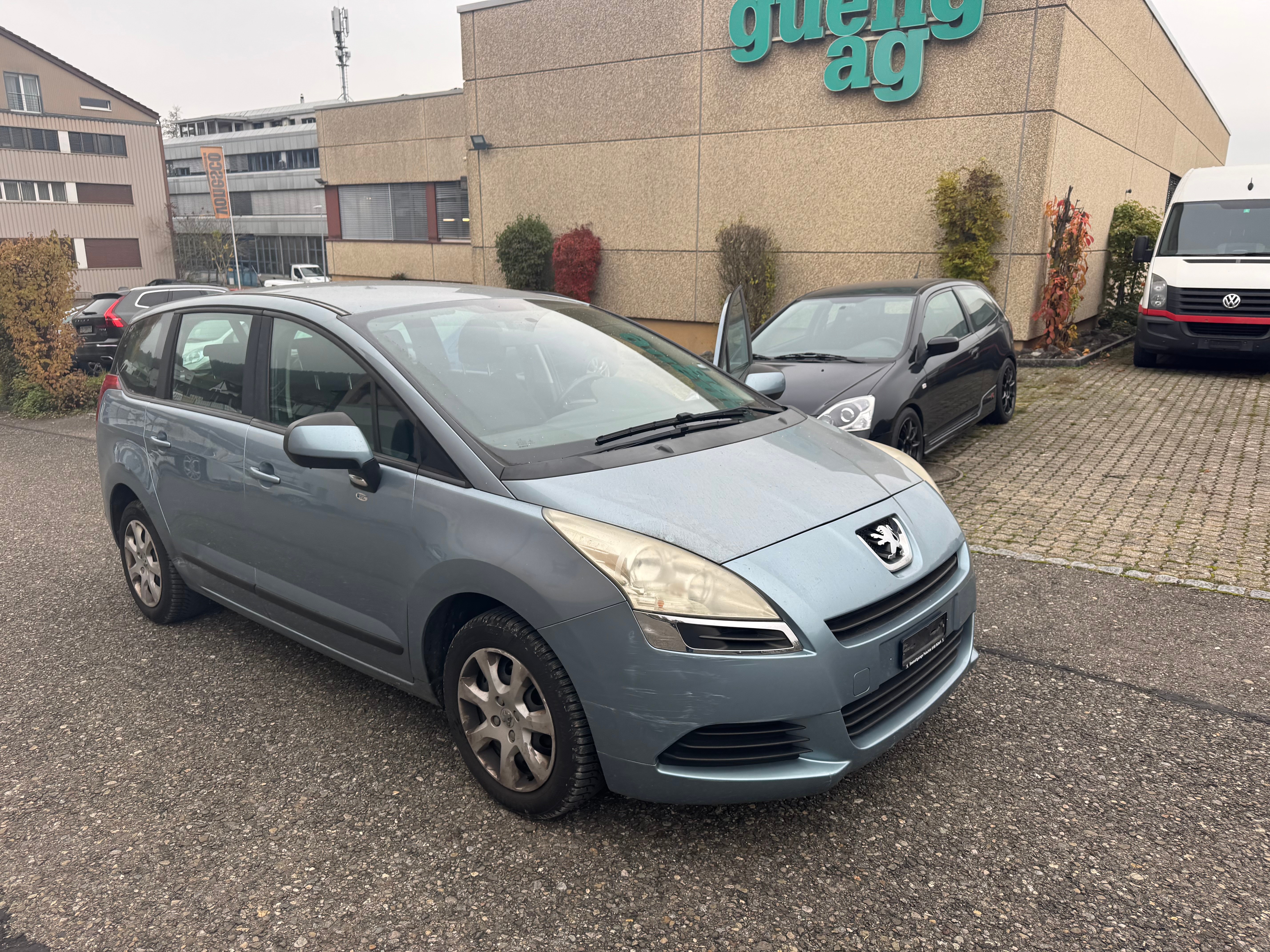 PEUGEOT 5008 1.6 16V VTI Sport