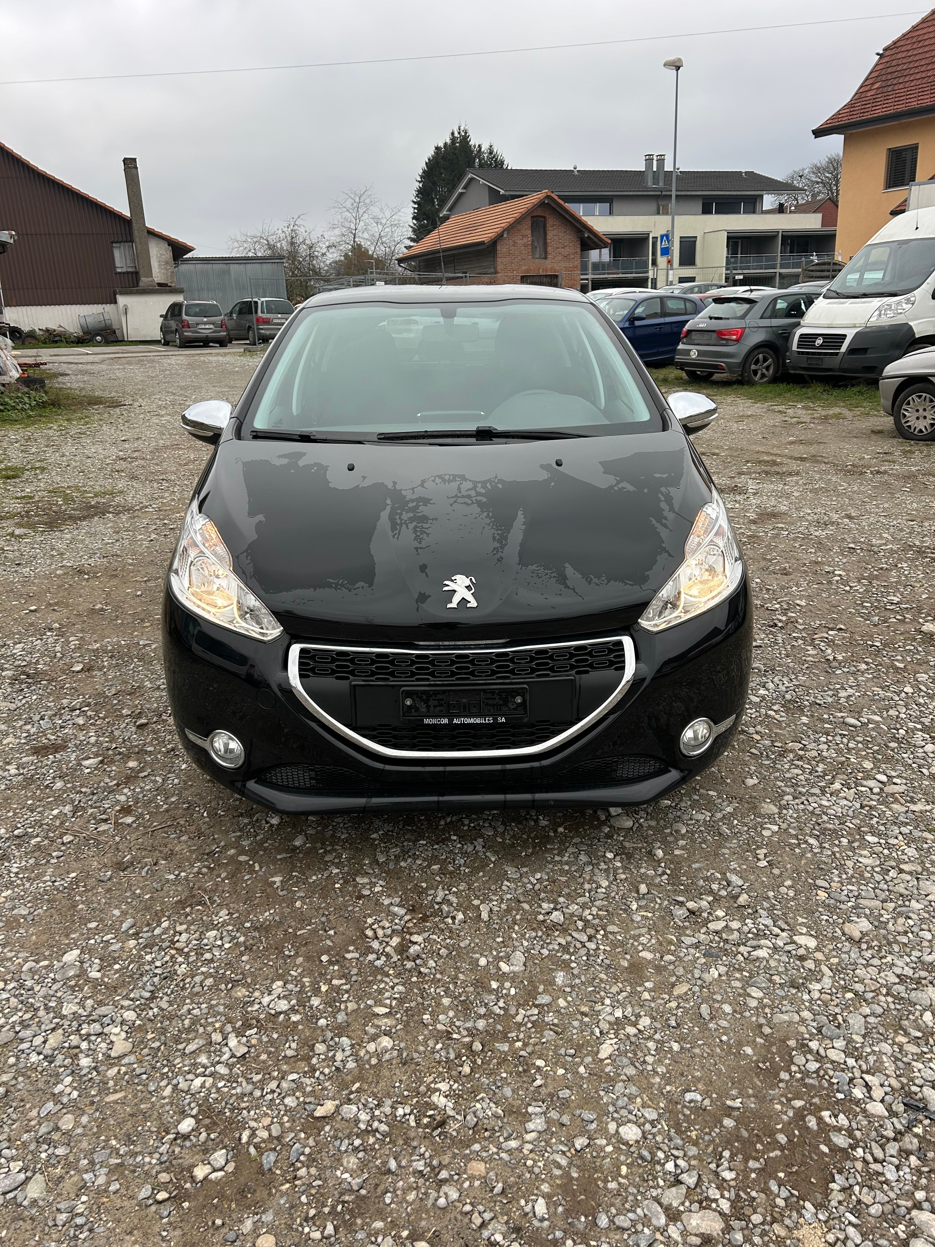 PEUGEOT 208 1.2 VTI Style