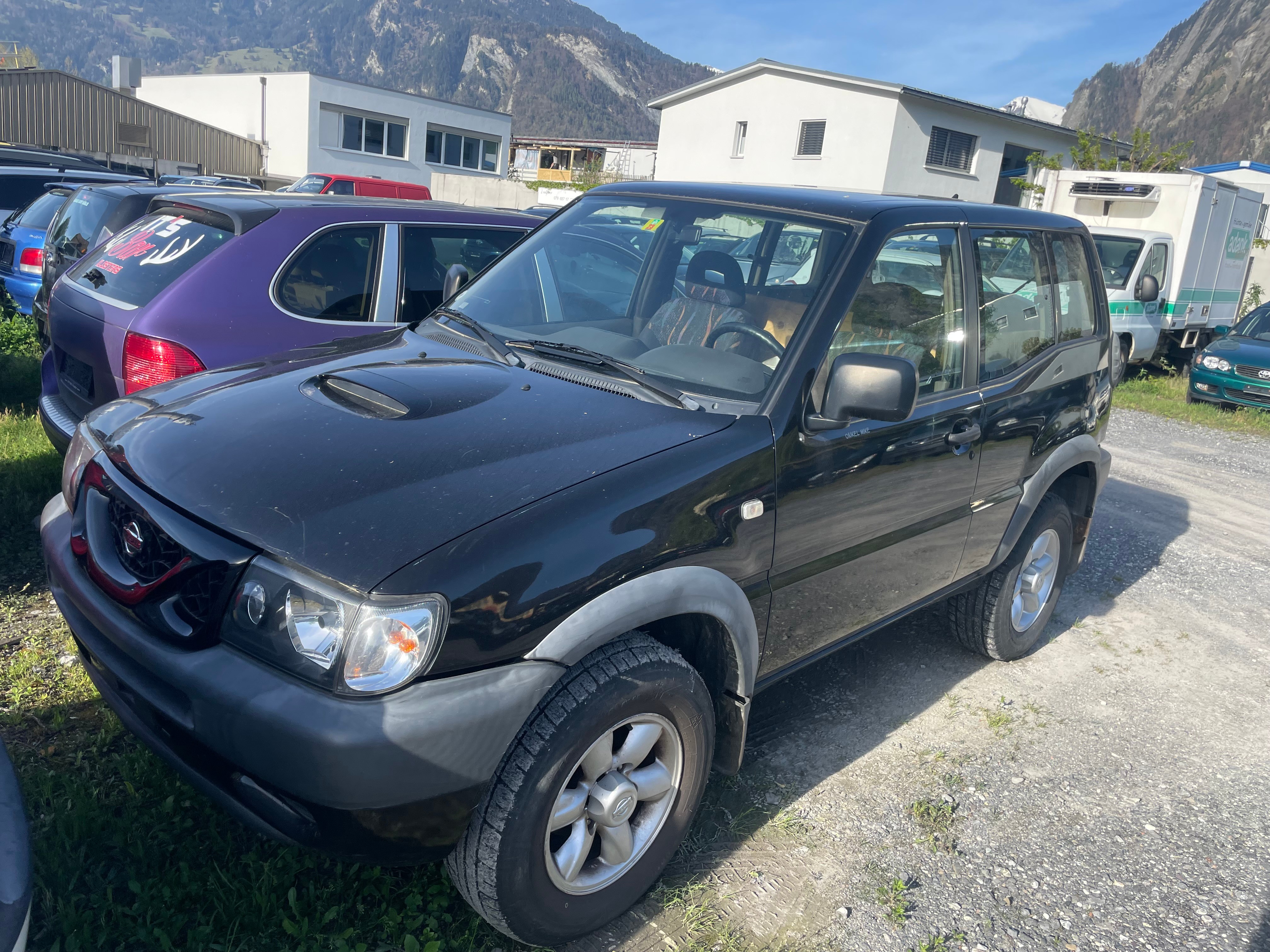 NISSAN Terrano 2.4 Sport Hardtop