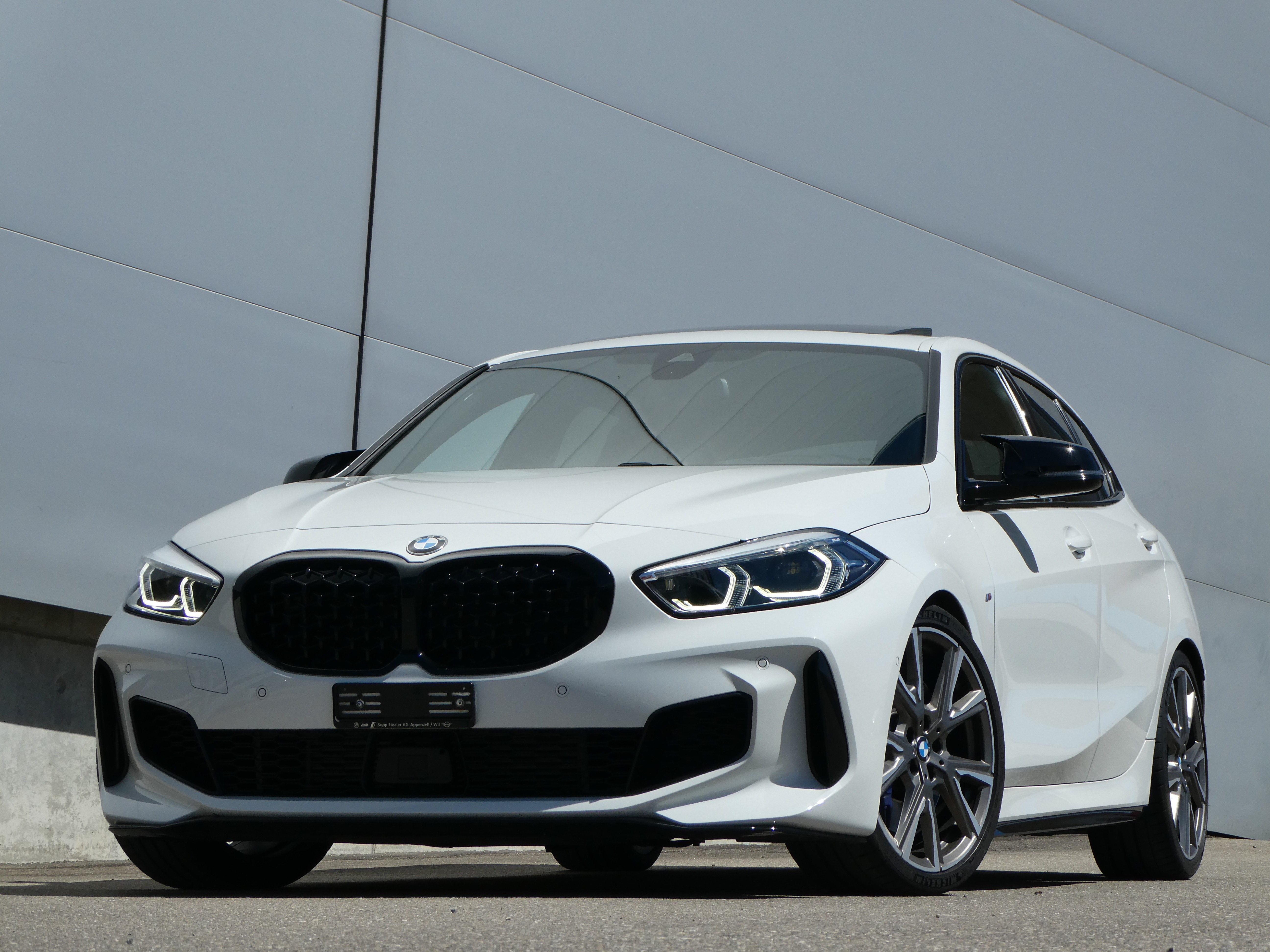 BMW M135i xDrive Steptronic