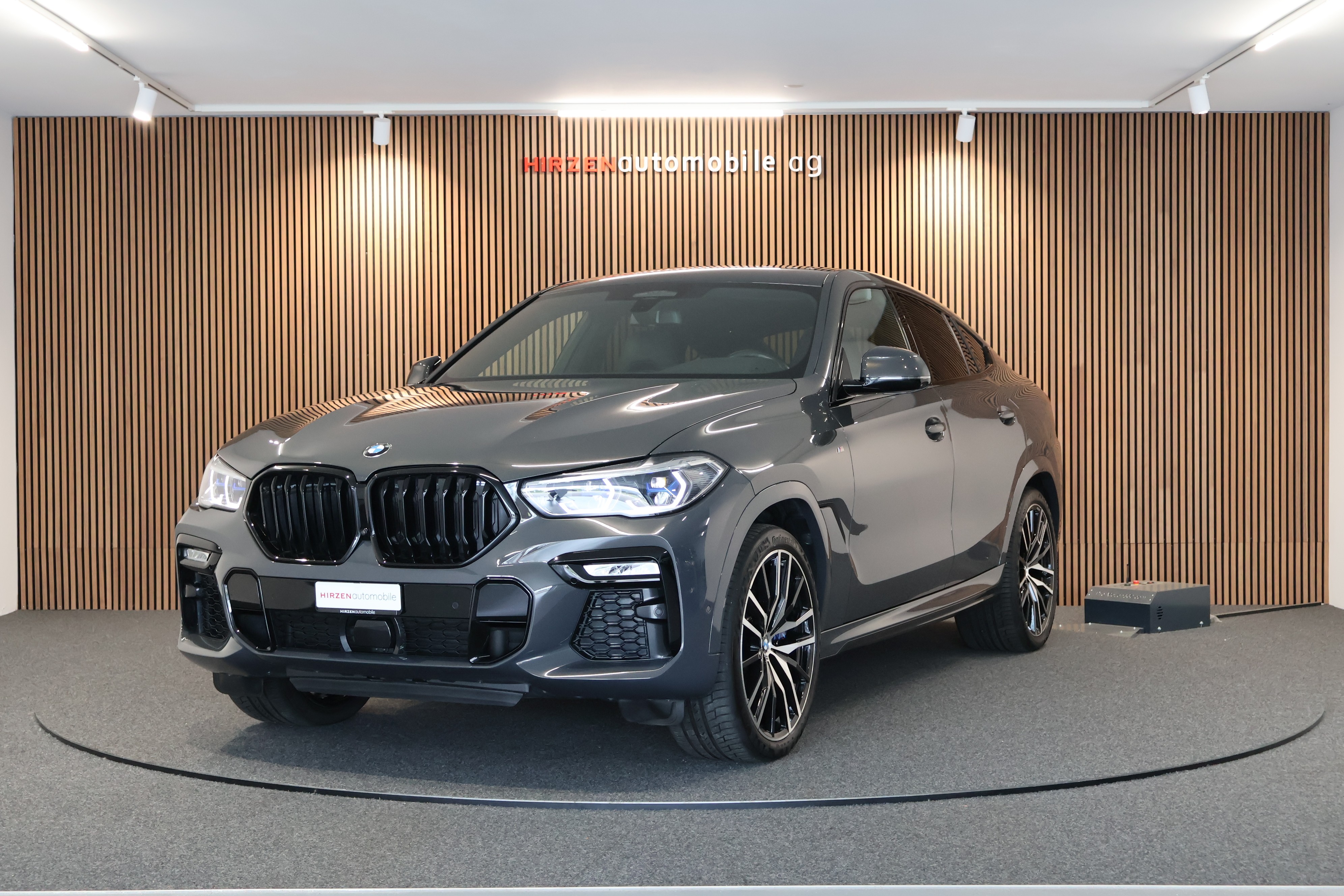 BMW X6 M50i Steptronic