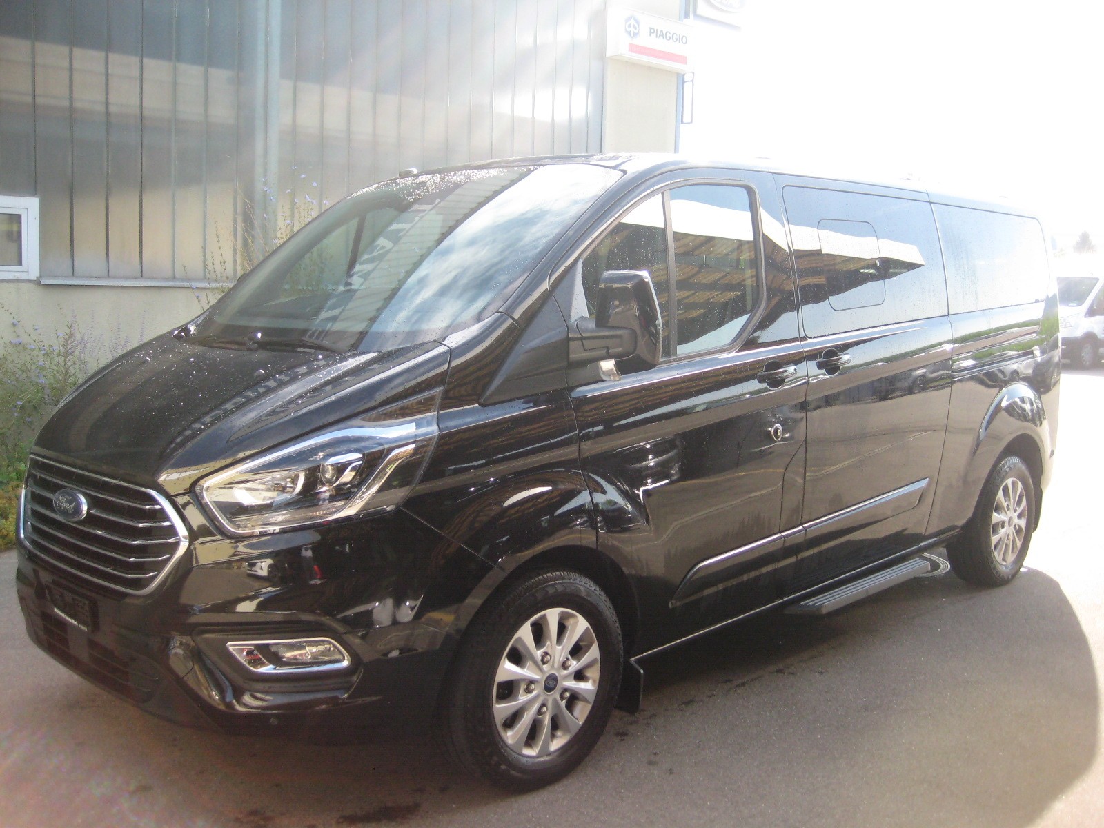 FORD Tourneo Custom 320 L2H1 Titanium