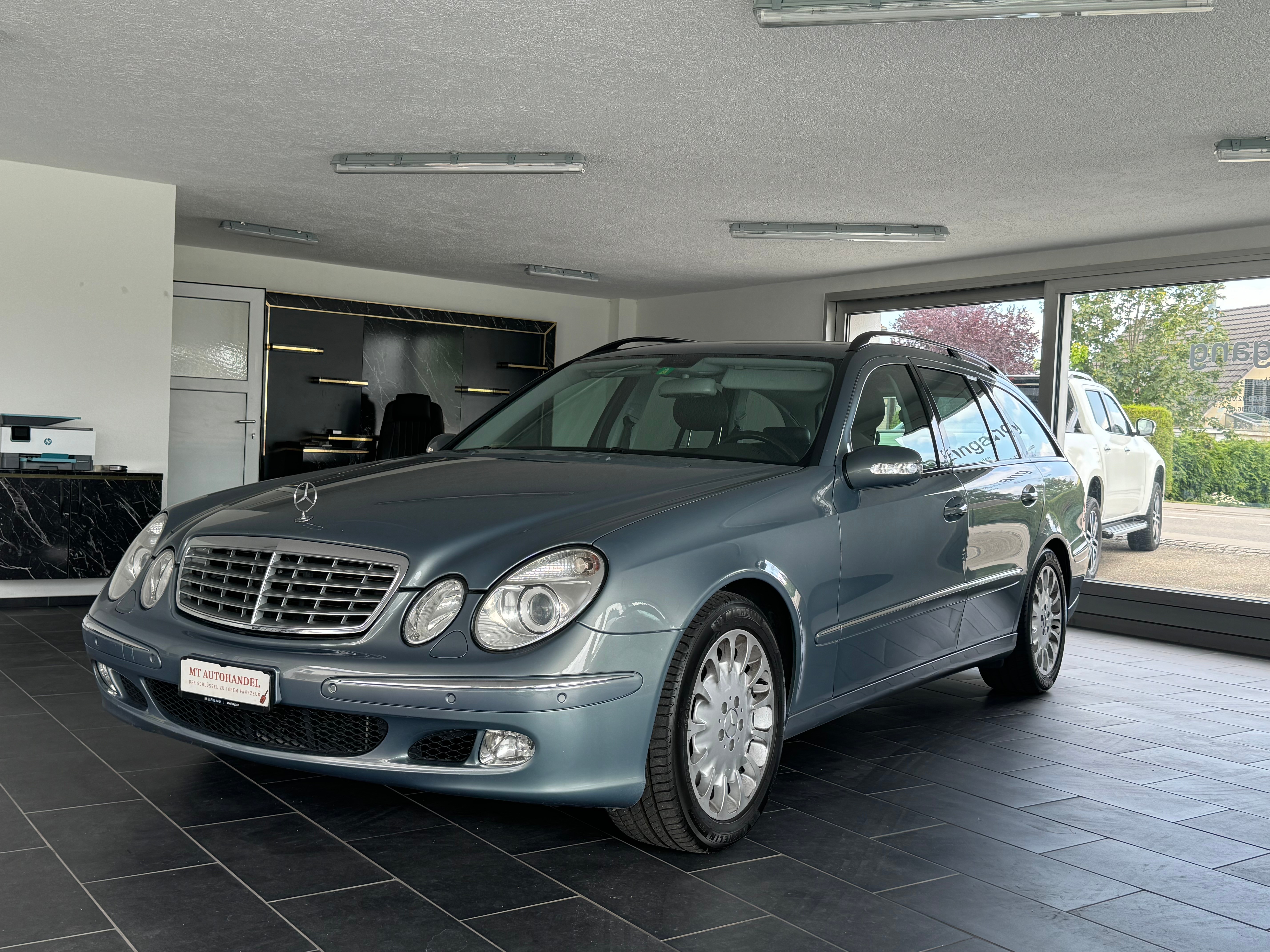 MERCEDES-BENZ E 500 Elégance 4Matic Automatic