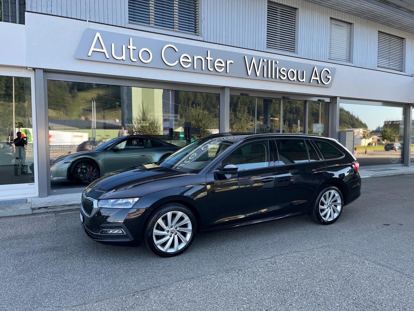 SKODA Octavia Combi 2.0 TDI DSG Style 4x4