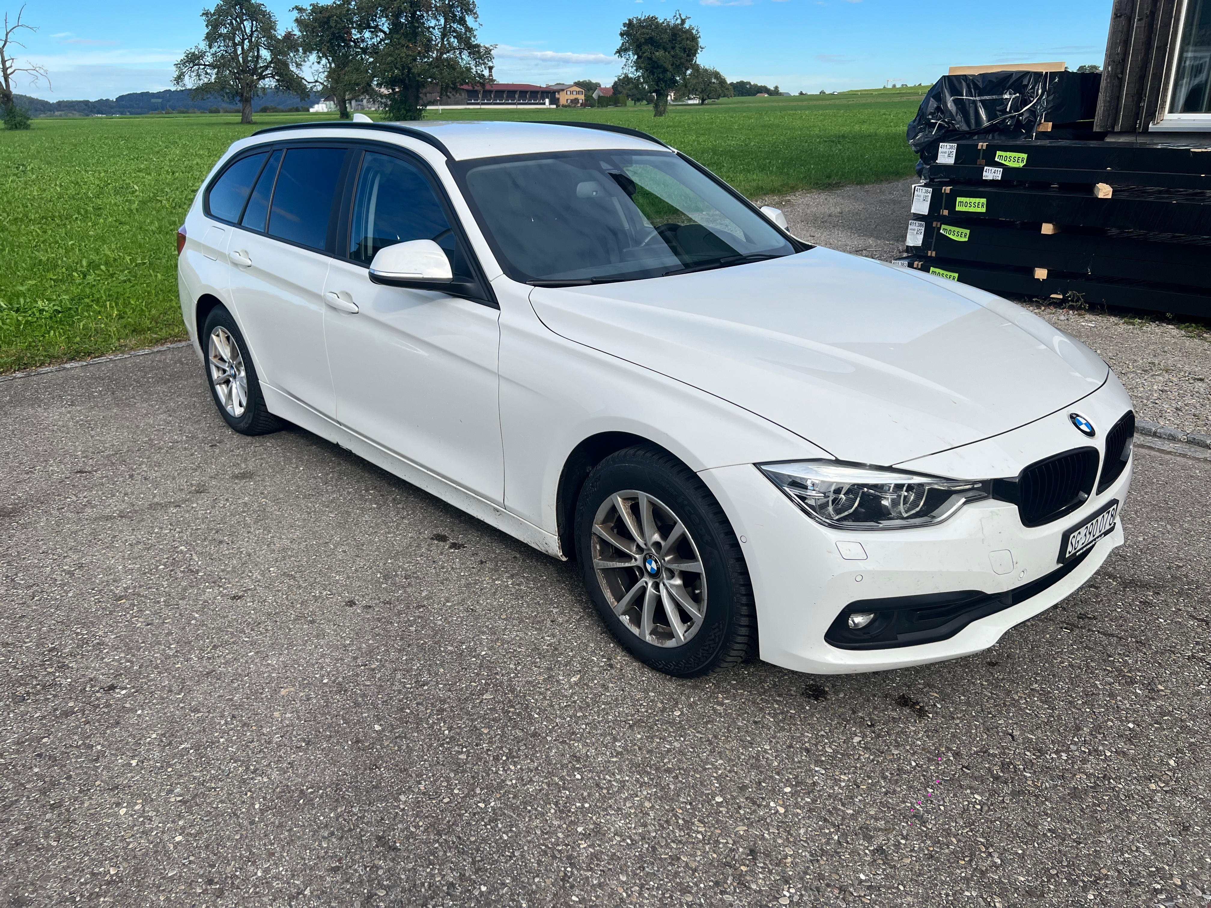 BMW 320d xDrive Touring Steptronic