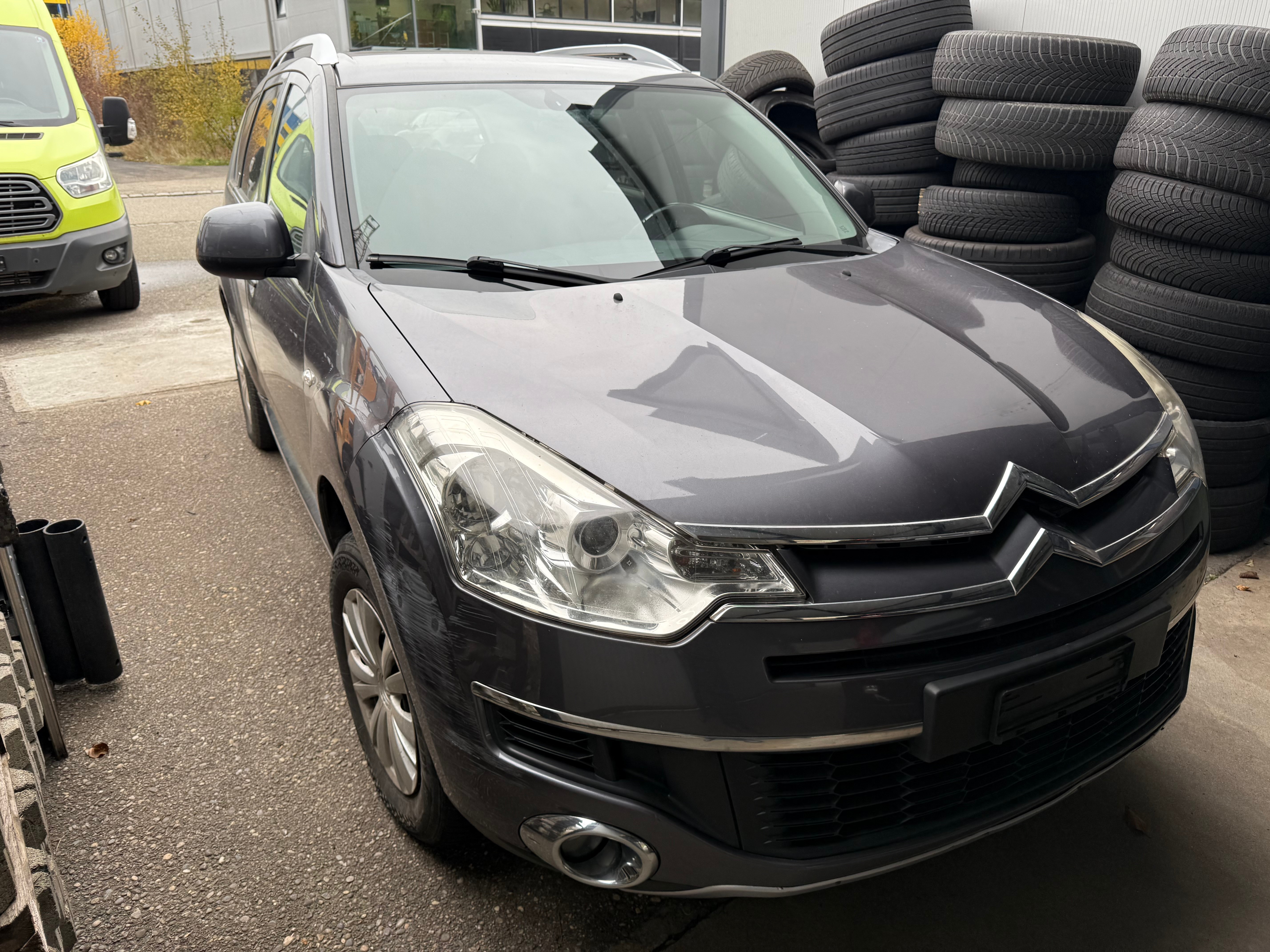 CITROEN C-Crosser 2.2 HDi Essentiel (X)