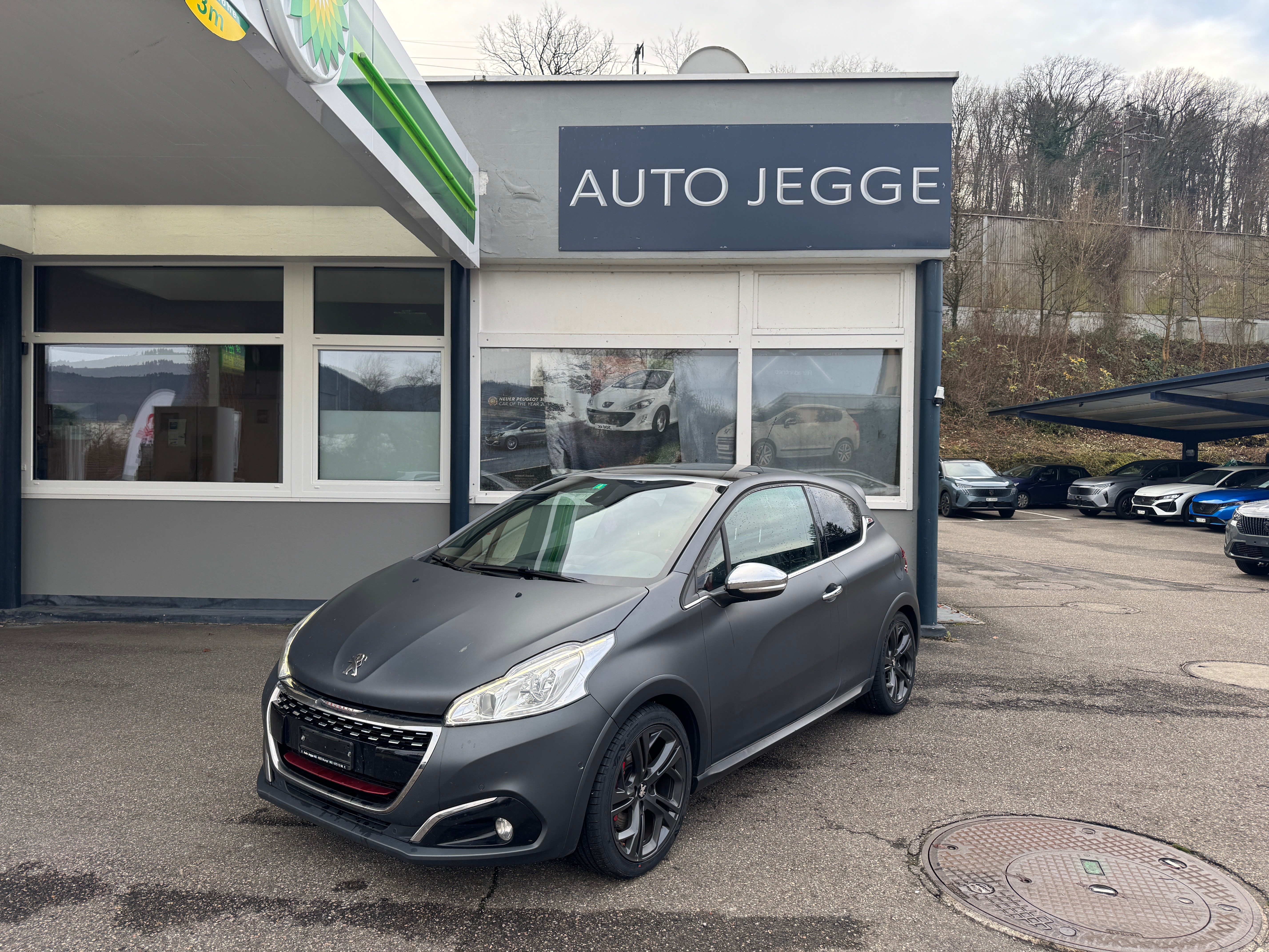 PEUGEOT 208 1.6 Turbo GTi