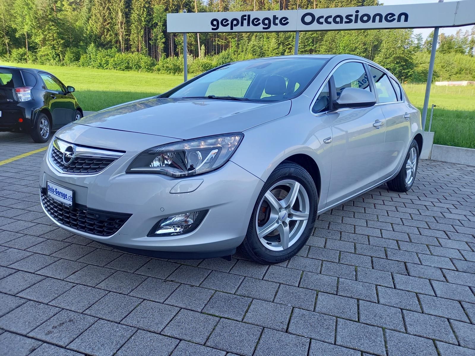 OPEL Astra 1.6i 16V Turbo Enjoy Automatic