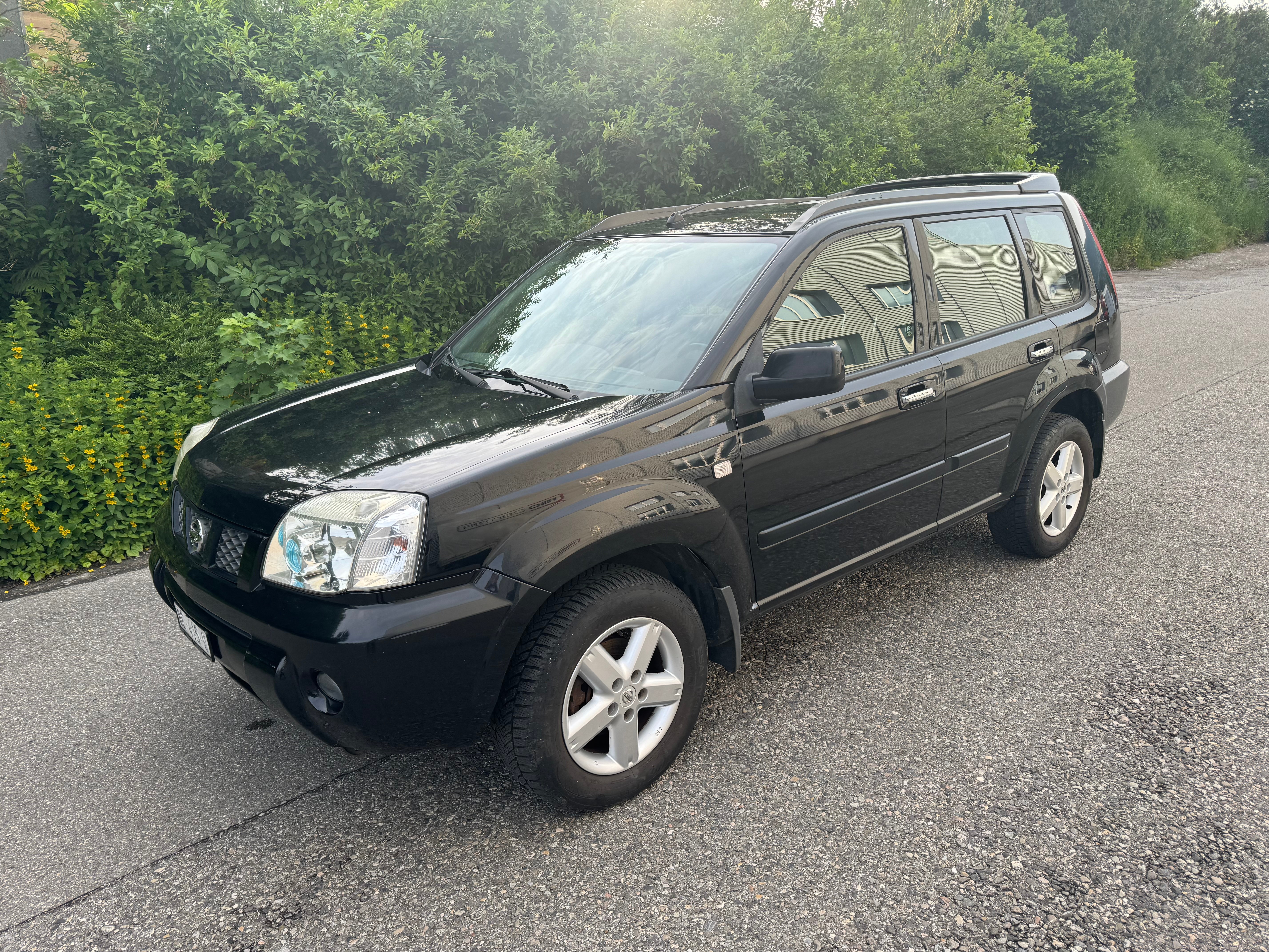 NISSAN X-Trail 2.2 DCI Elegance