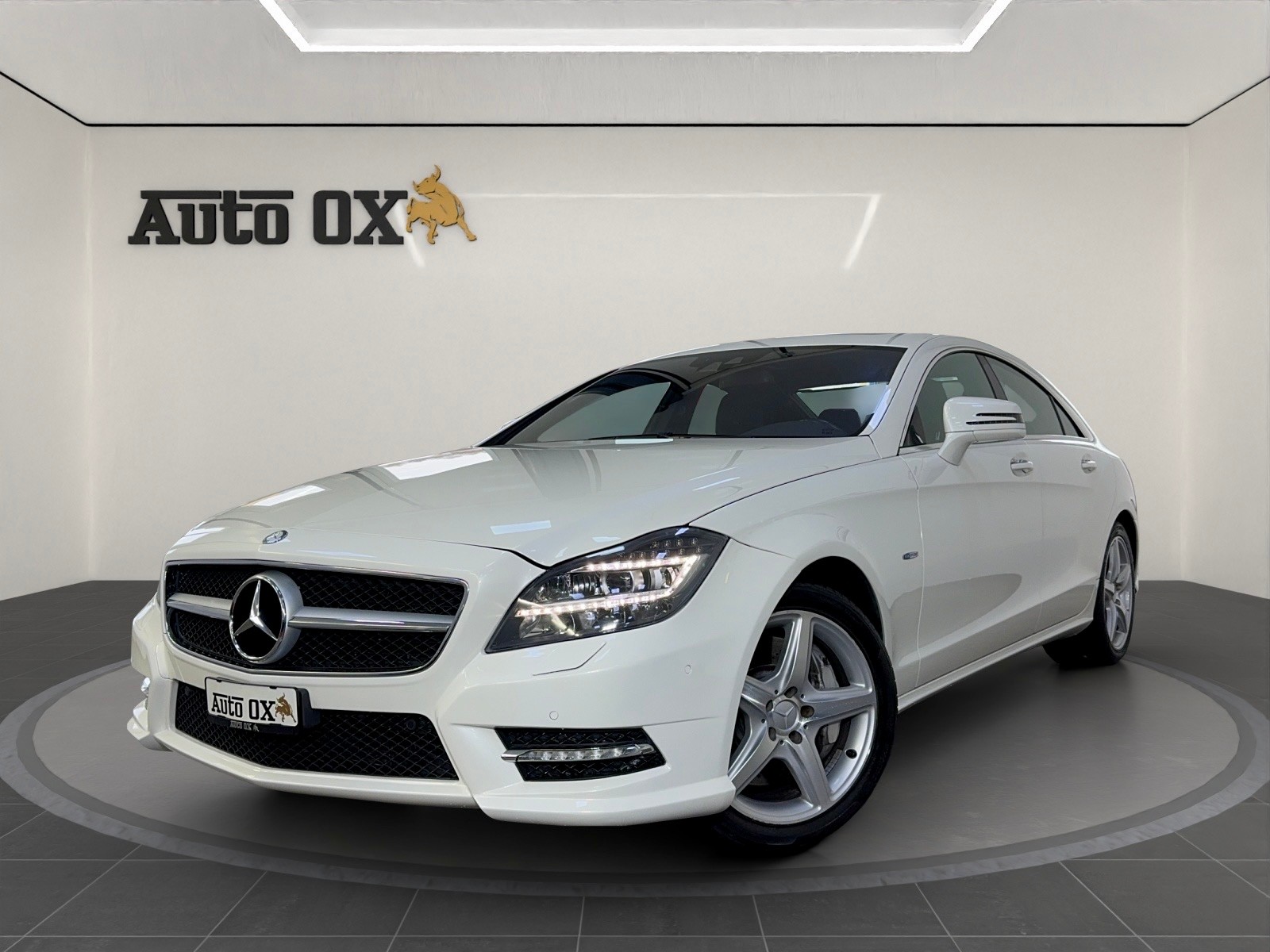 MERCEDES-BENZ CLS 500 Sport Paket AMG 4Matic 7G-Tronic