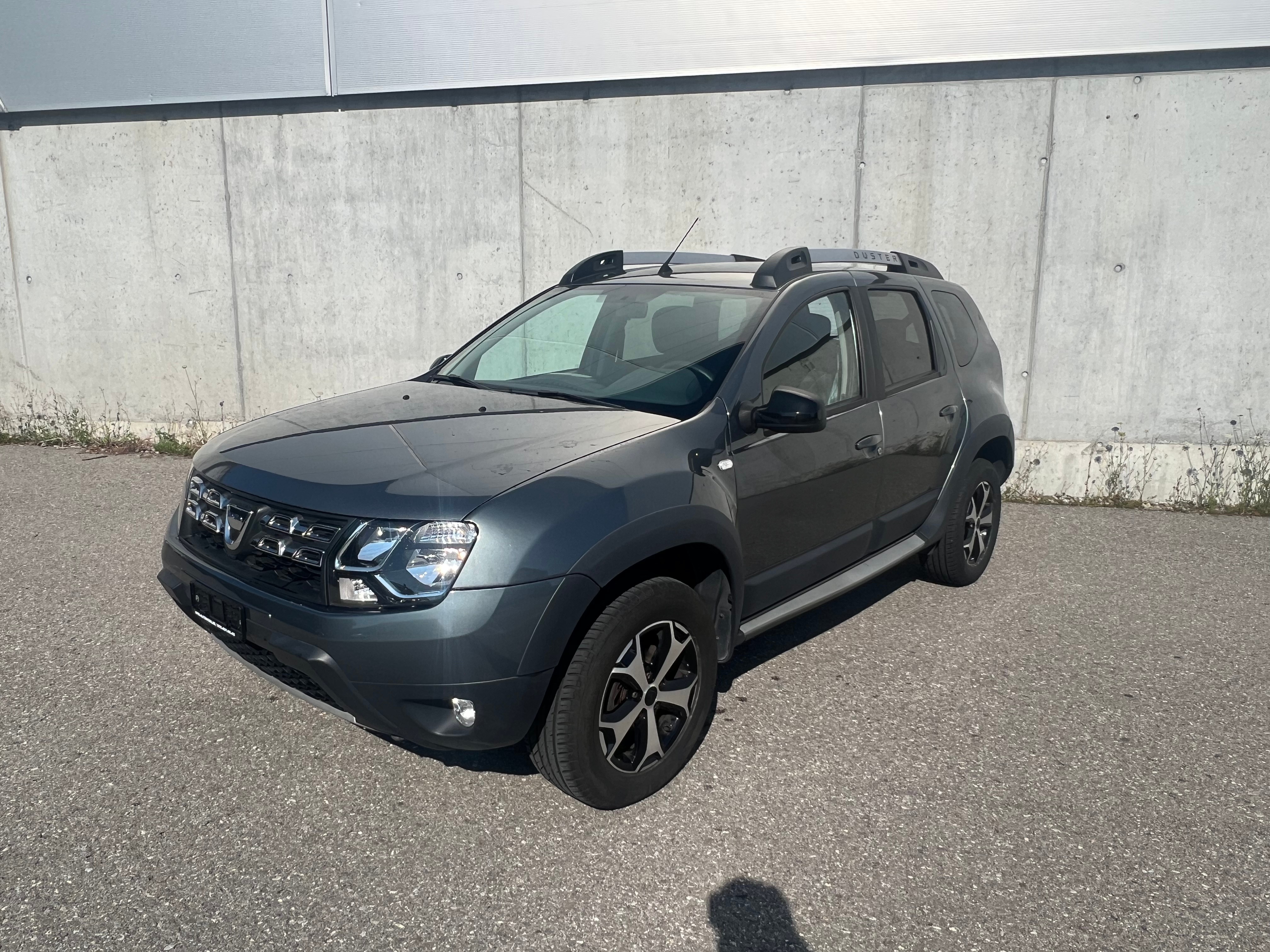 DACIA Duster 1.2 T Essential 4x4