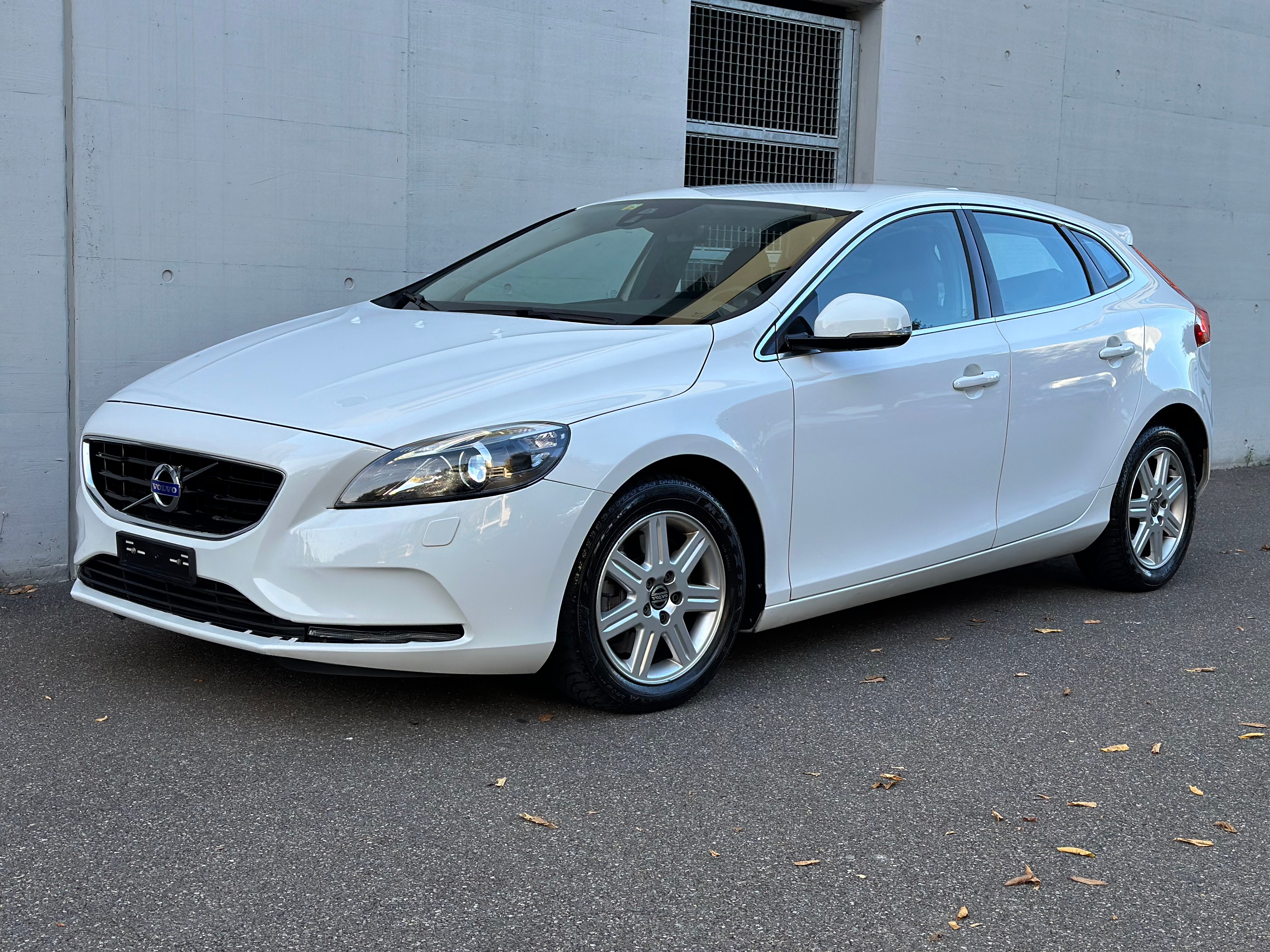 VOLVO V40 D3 Summum Geartronic