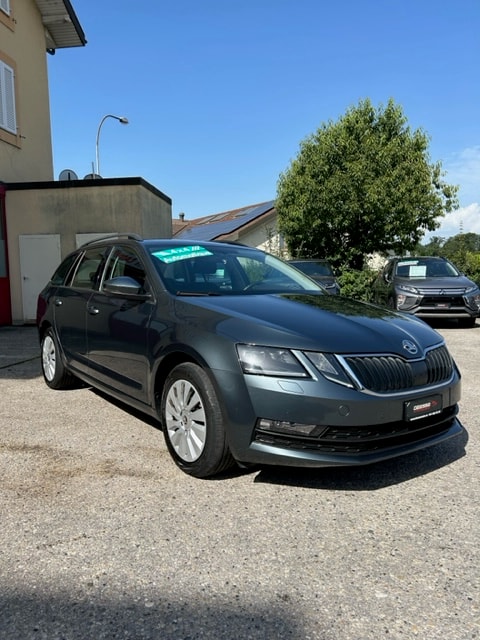 SKODA Octavia Combi 2.0 TSI Ambition 4x4 DSG