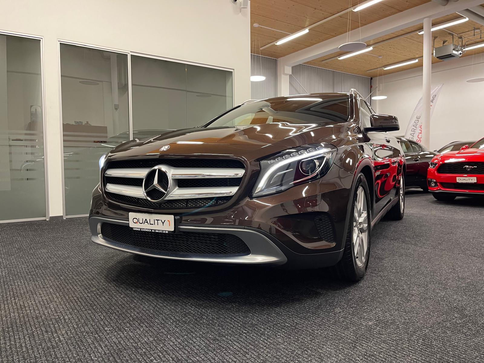 MERCEDES-BENZ GLA 250 4Matic 7G-DCT