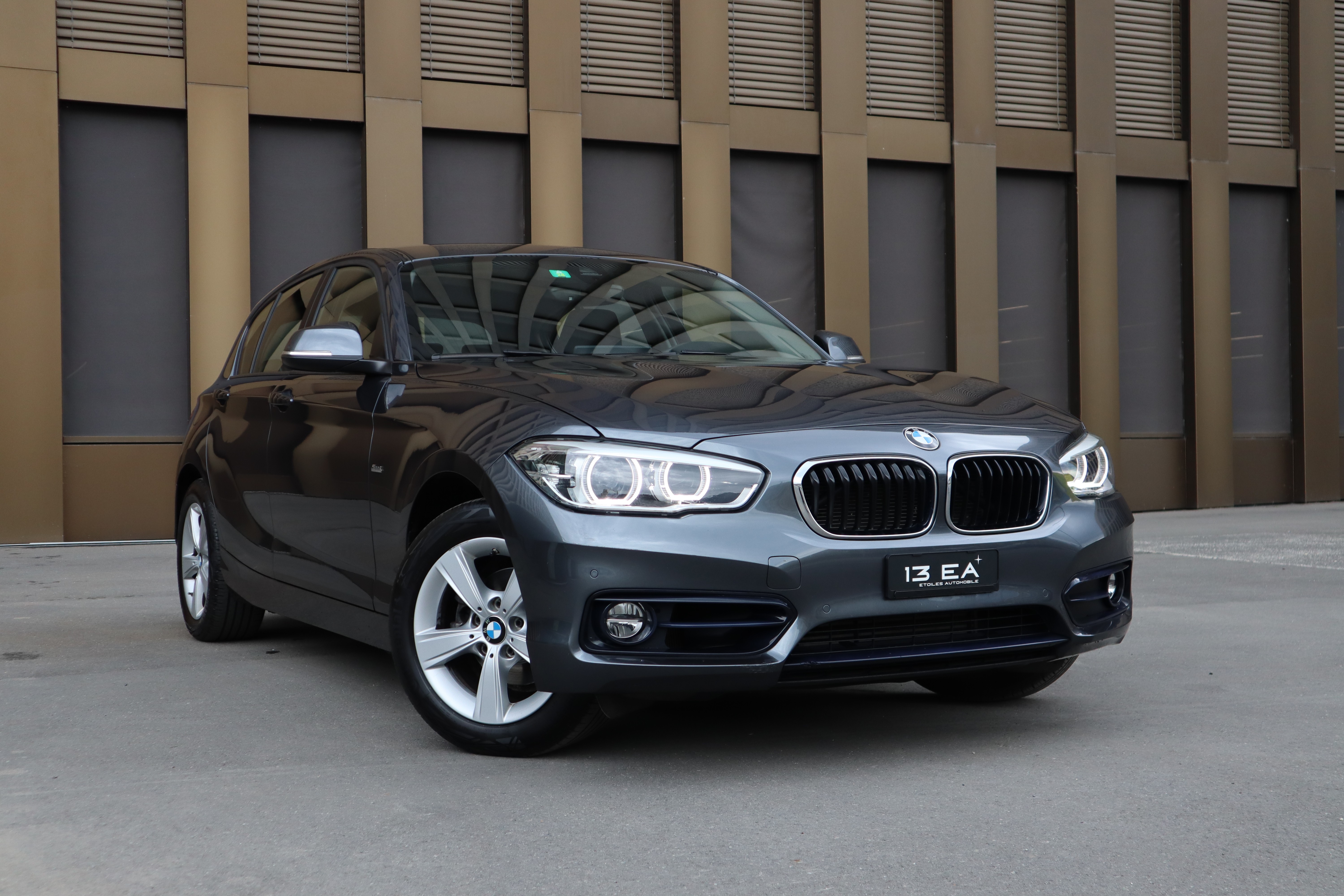 BMW 118i Sport Line Steptronic