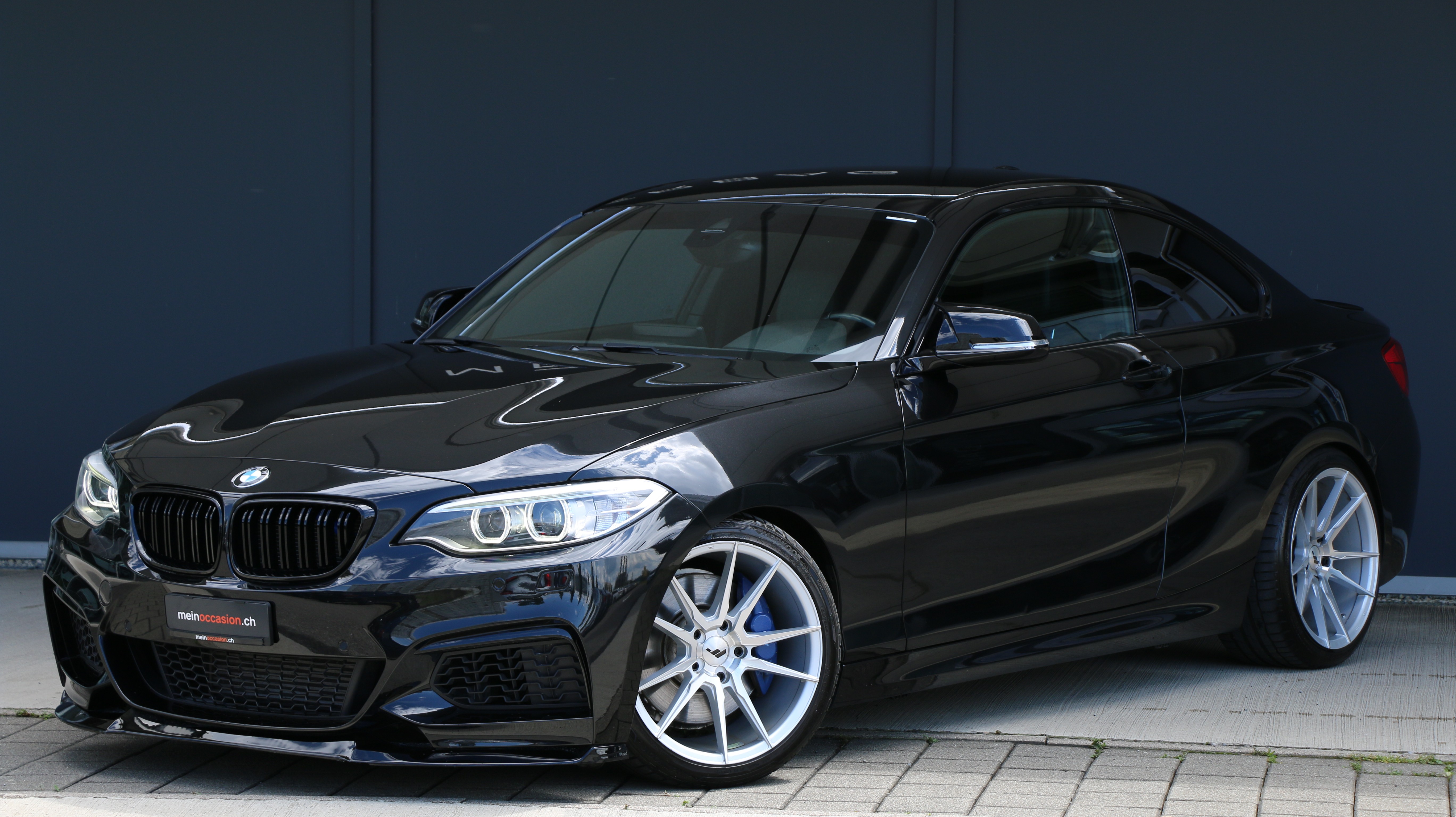 BMW M235i