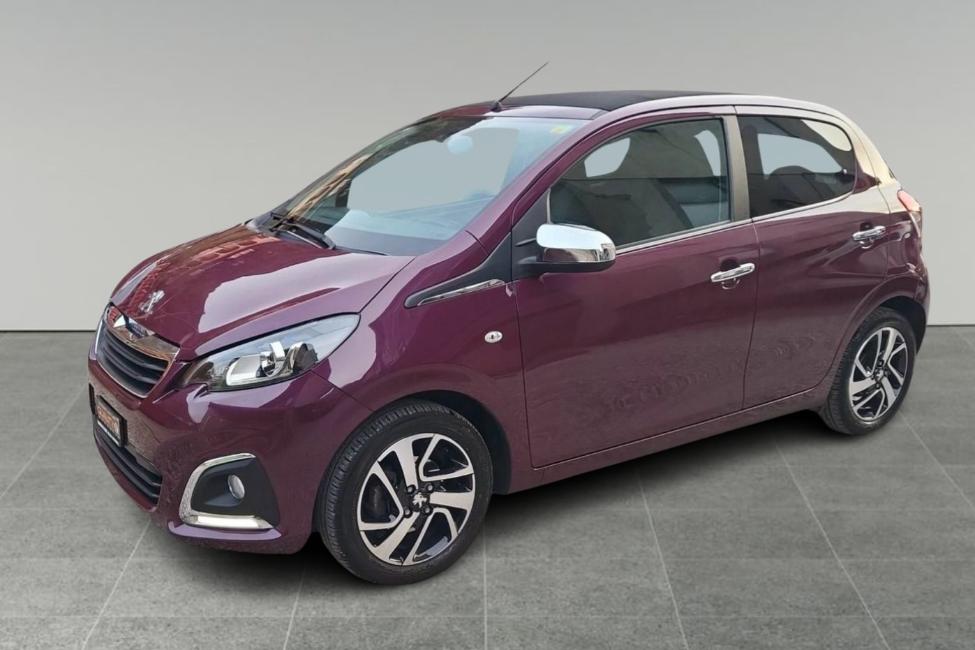 PEUGEOT 108 1.2 VTi Allure Top