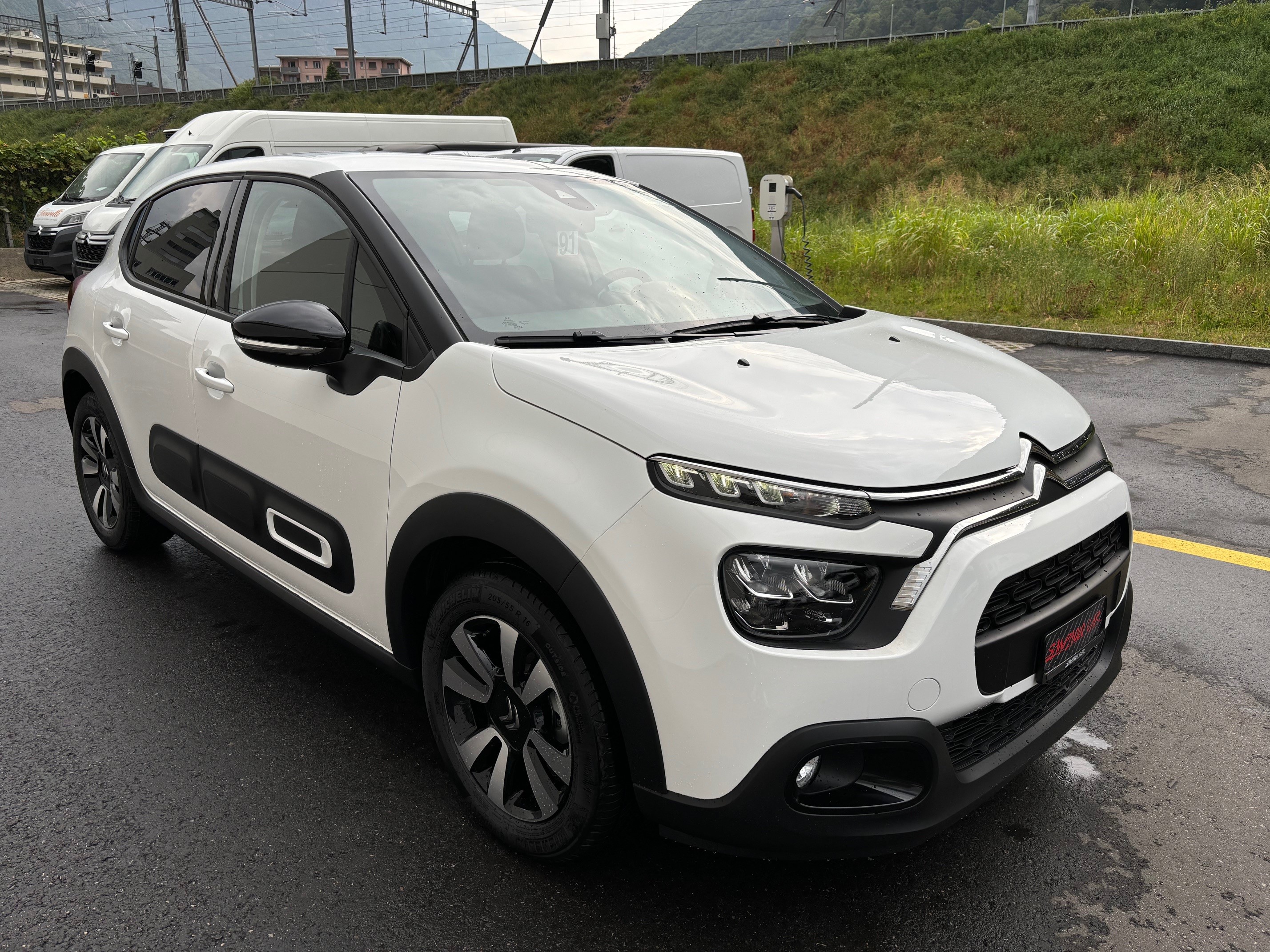 CITROEN C3 1.2i PureTech Swiss Edition EAT6