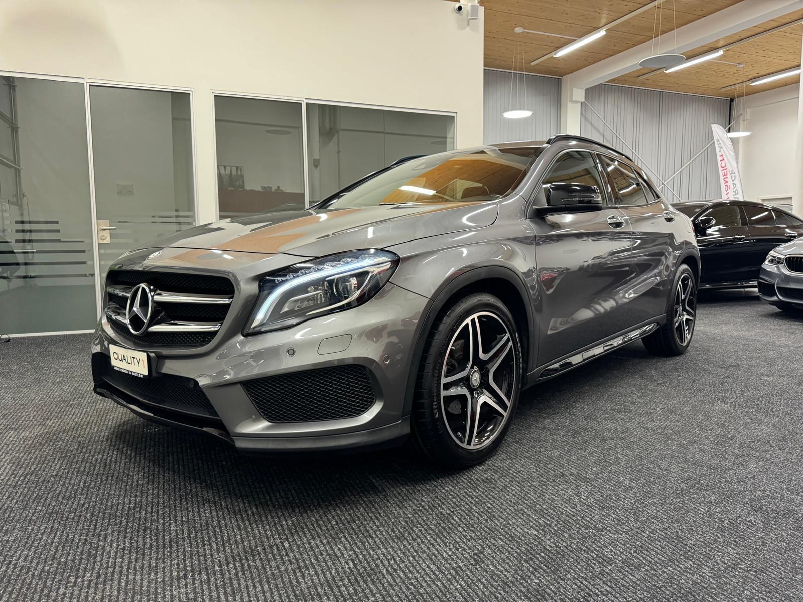 MERCEDES-BENZ GLA 200 AMG Line 7G-DCT