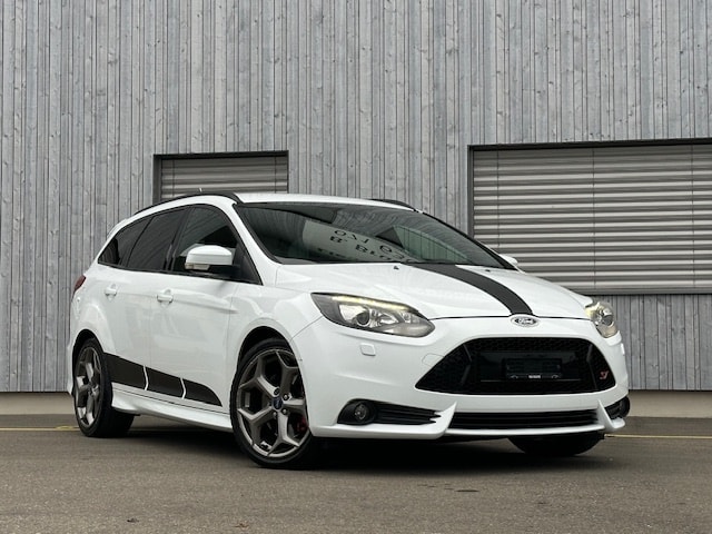 FORD Focus 2.0 SCTi ST-3