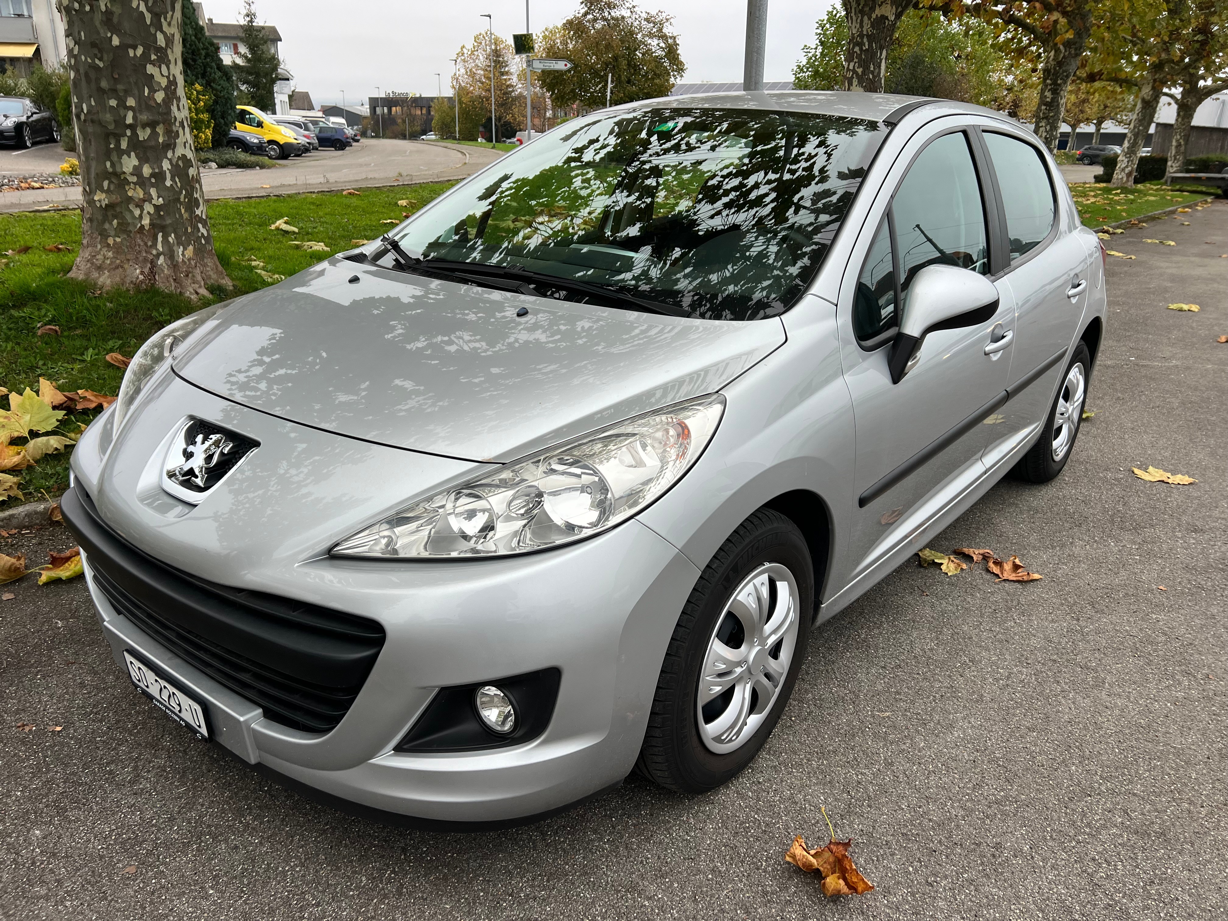 PEUGEOT 207 1.4 16V Trendy