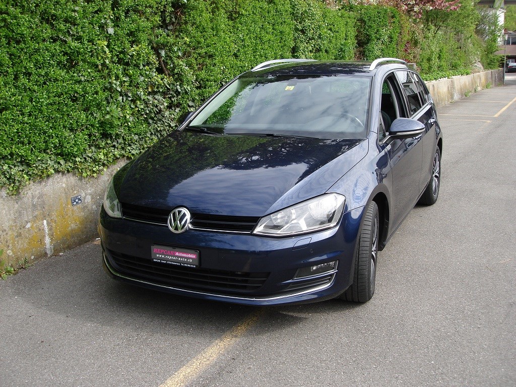 VW Golf Variant 1.6 TDI Allstar R-Line DSG