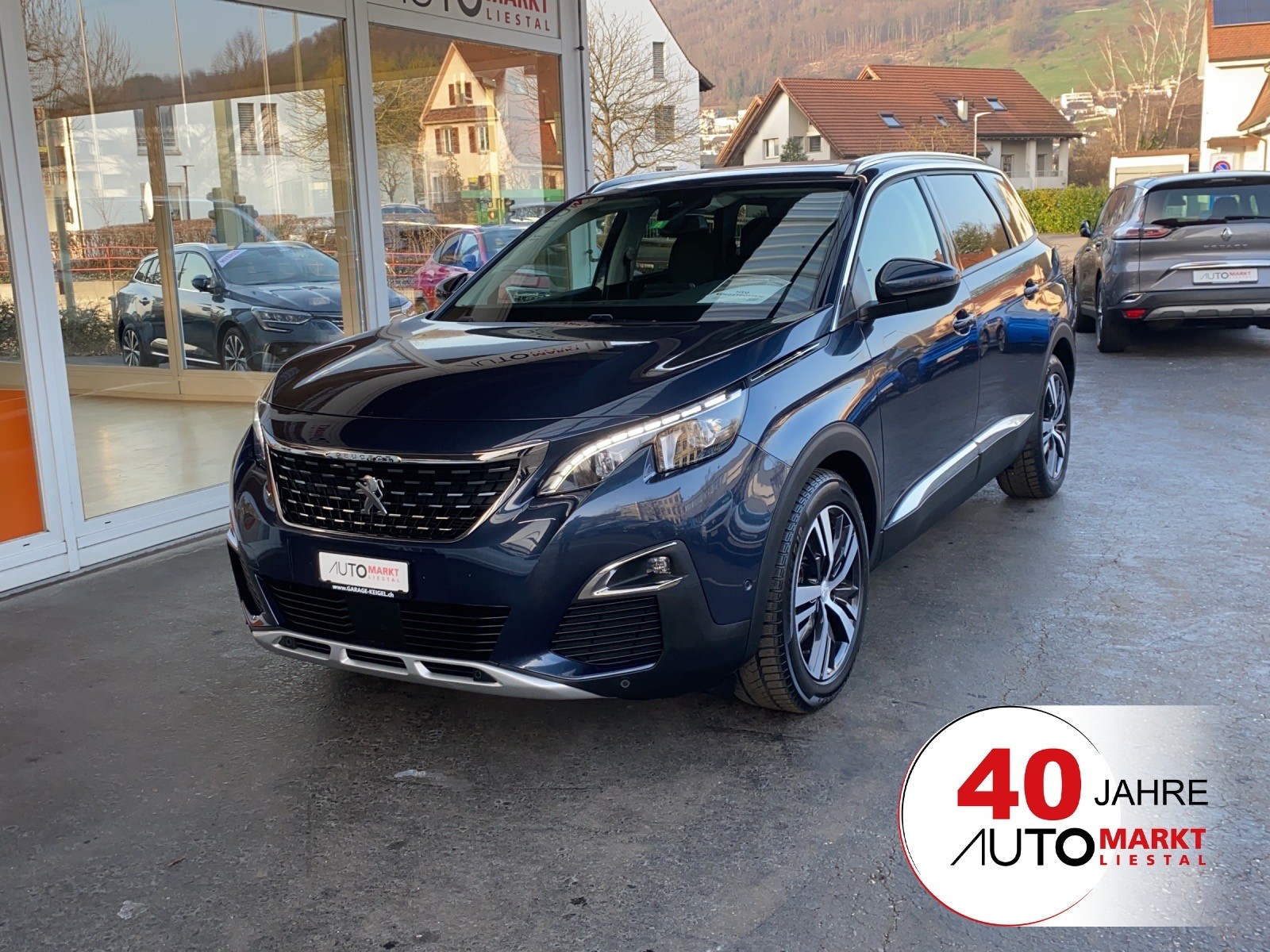 PEUGEOT 5008 1.2 Pure Tech Allure EAT