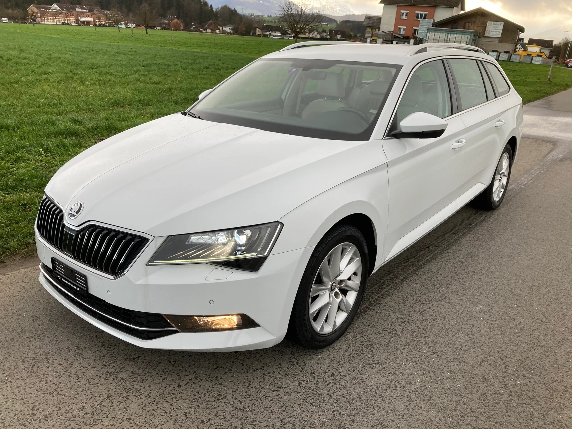 SKODA Superb Combi 2.0 TDi Style 4x4 DSG