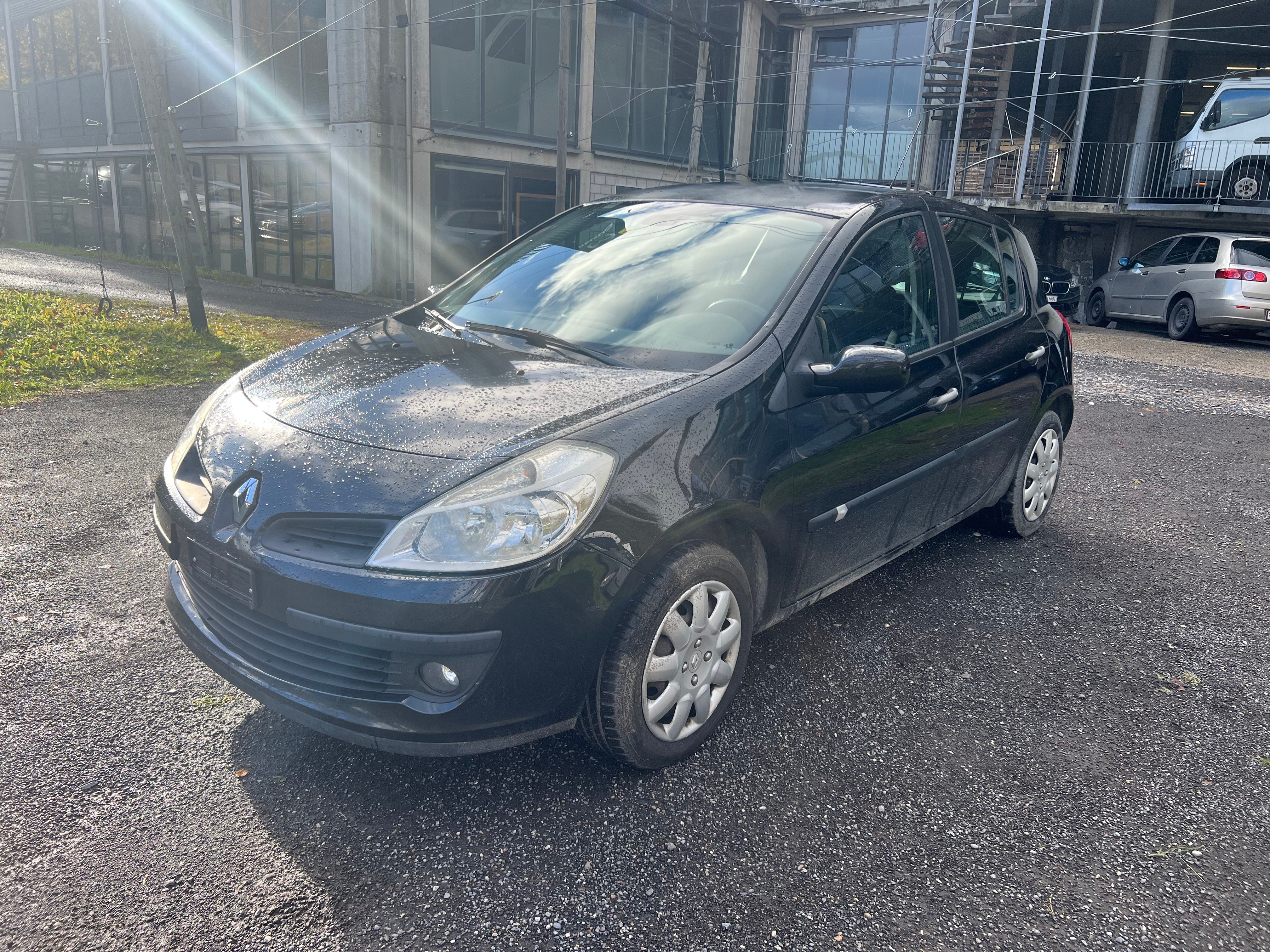 RENAULT Clio 1.5 dCi Dynamique