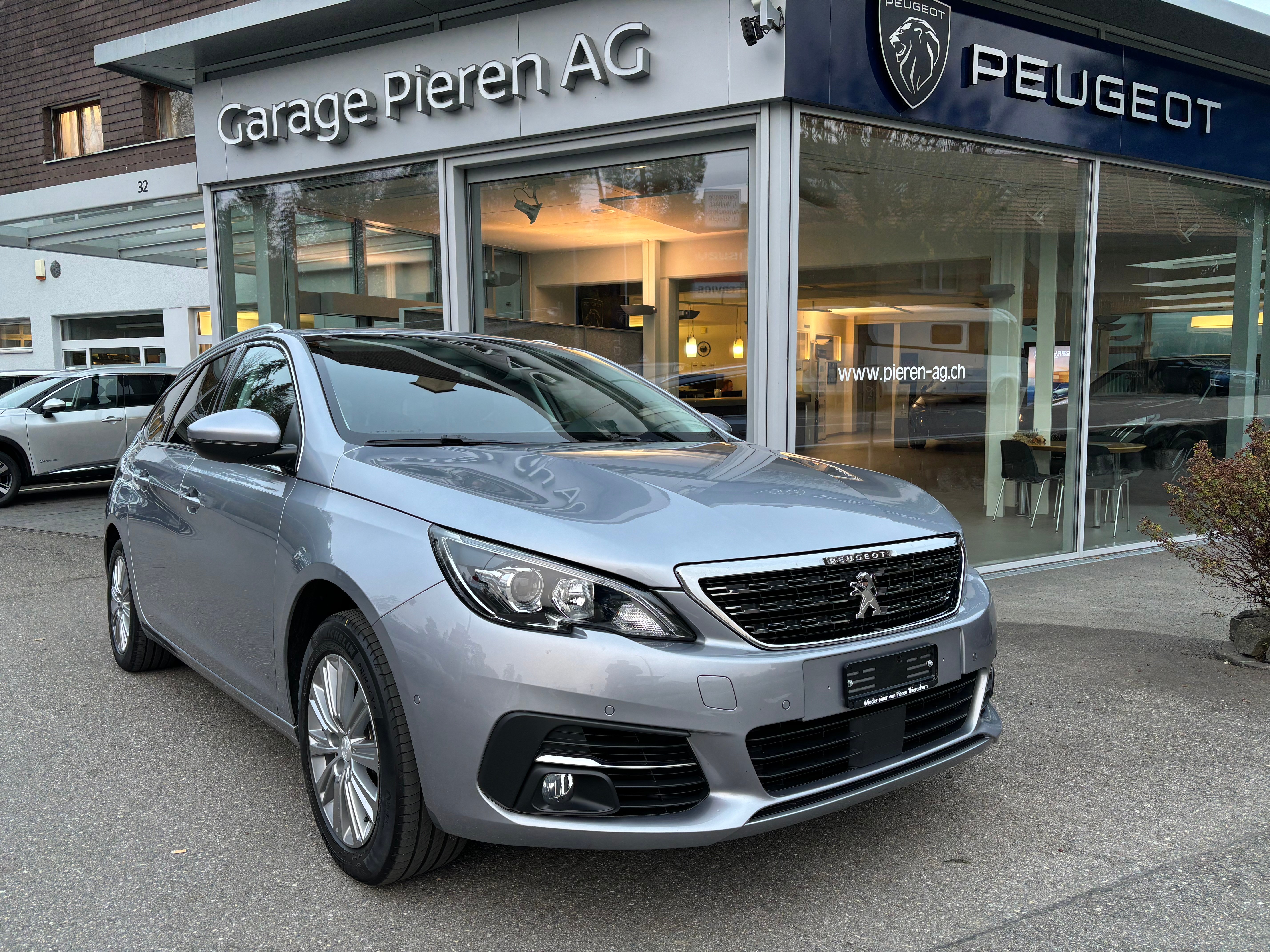 PEUGEOT 308 SW 1.2 PureTech Allure Pack EAT8