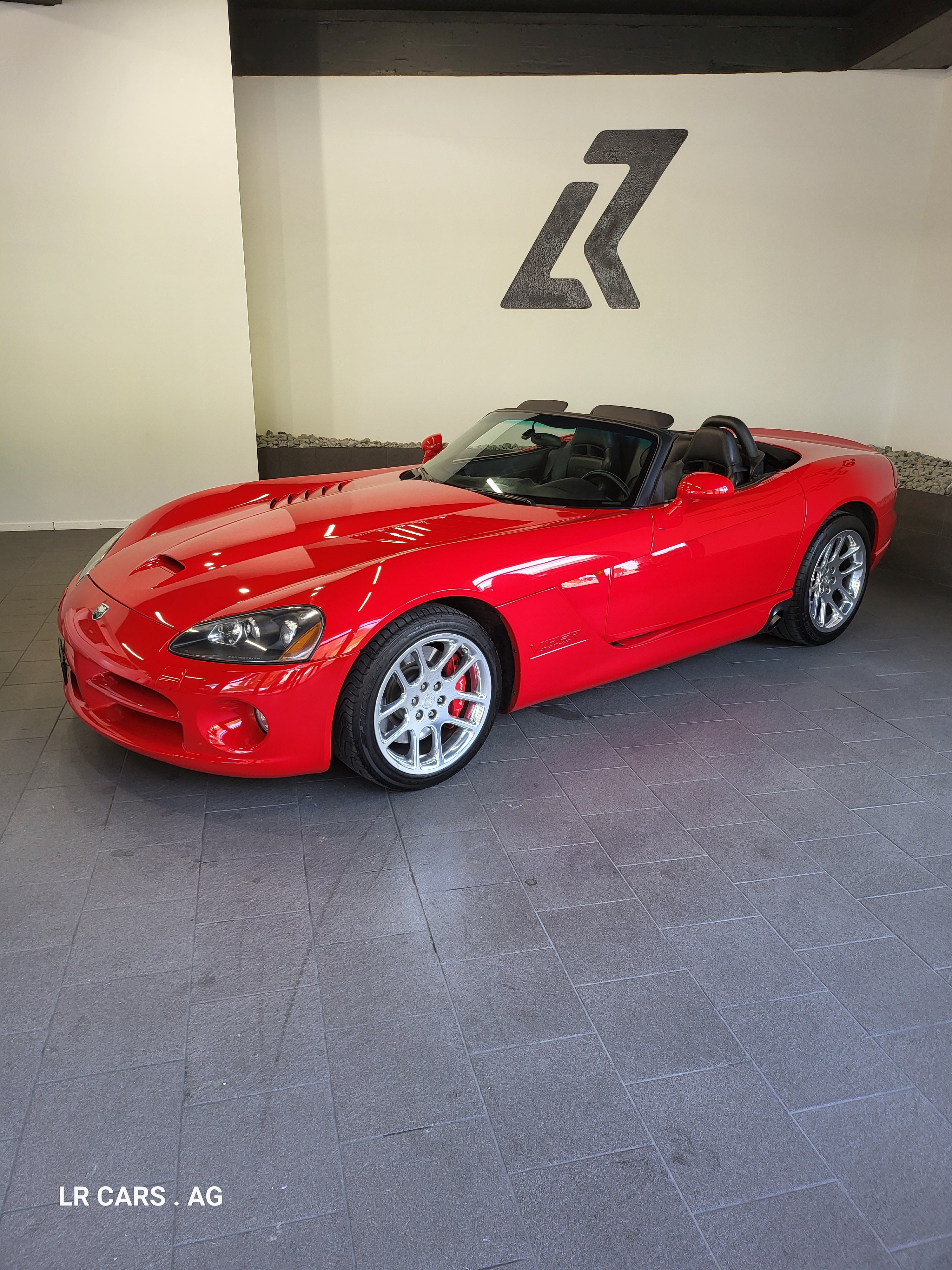 DODGE Viper SRT-10