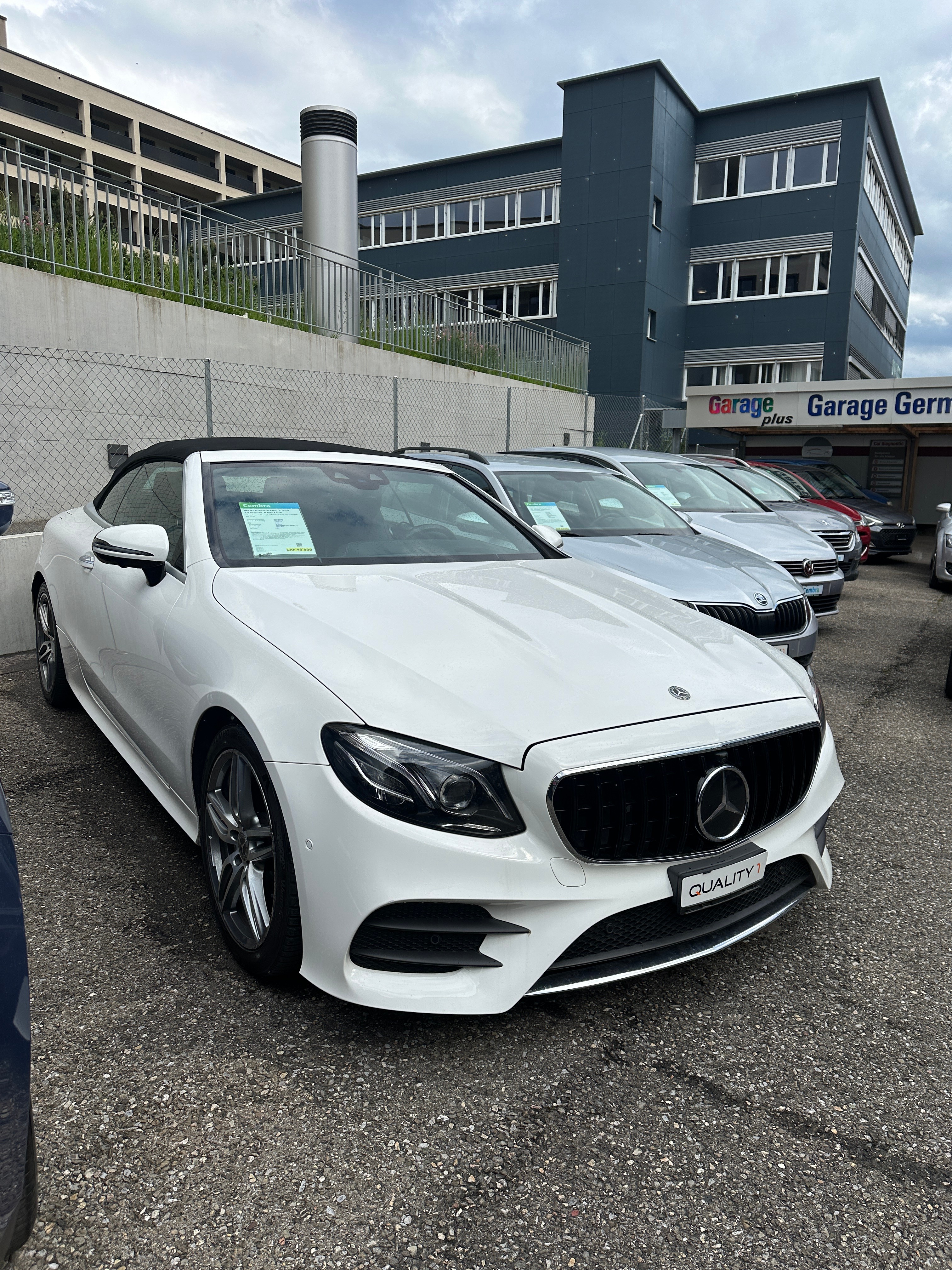 MERCEDES-BENZ E 200 Cabriolet AMG Line 9G-Tronic