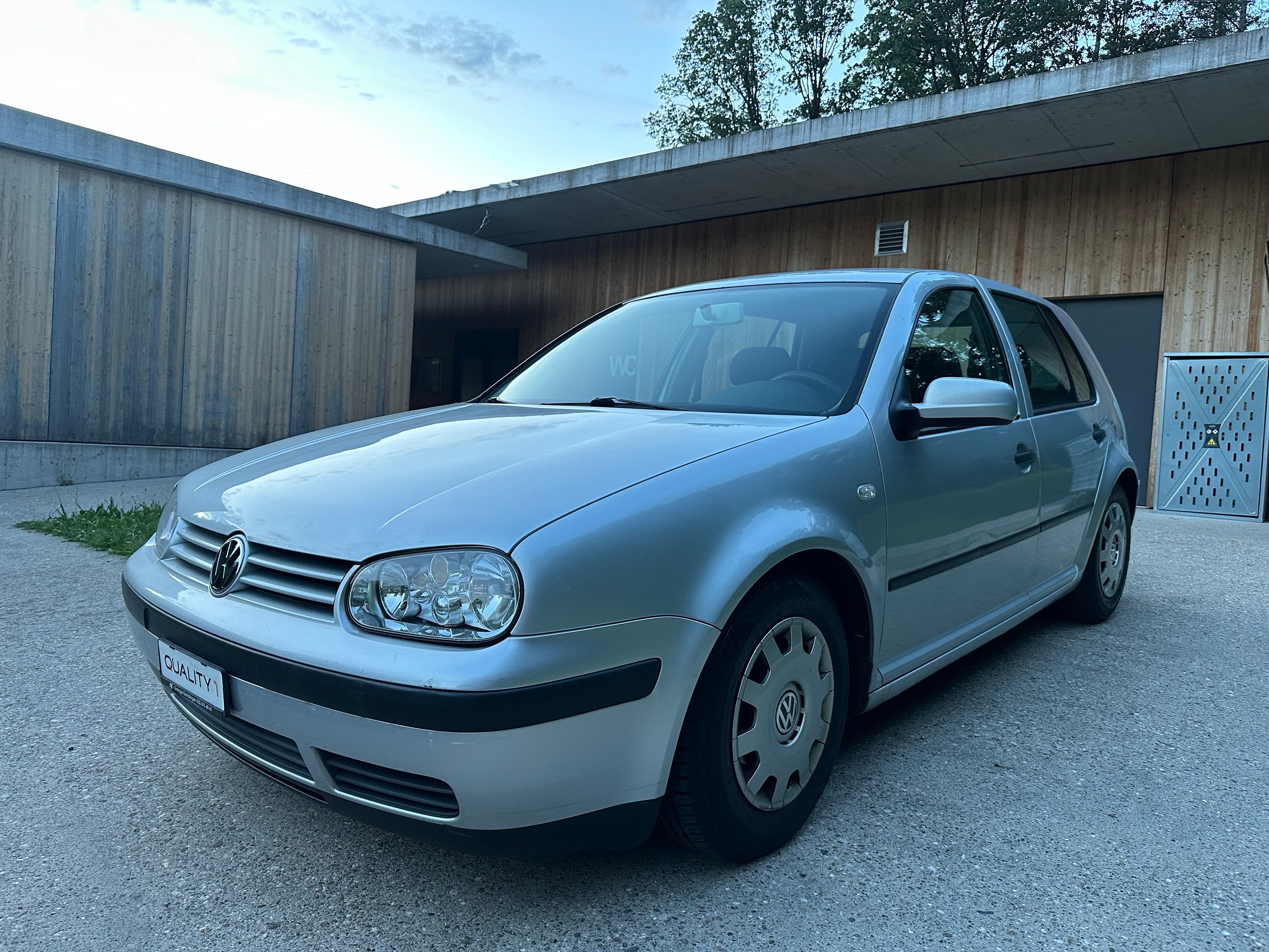 VW Golf 1.6 Comfortline Automatic