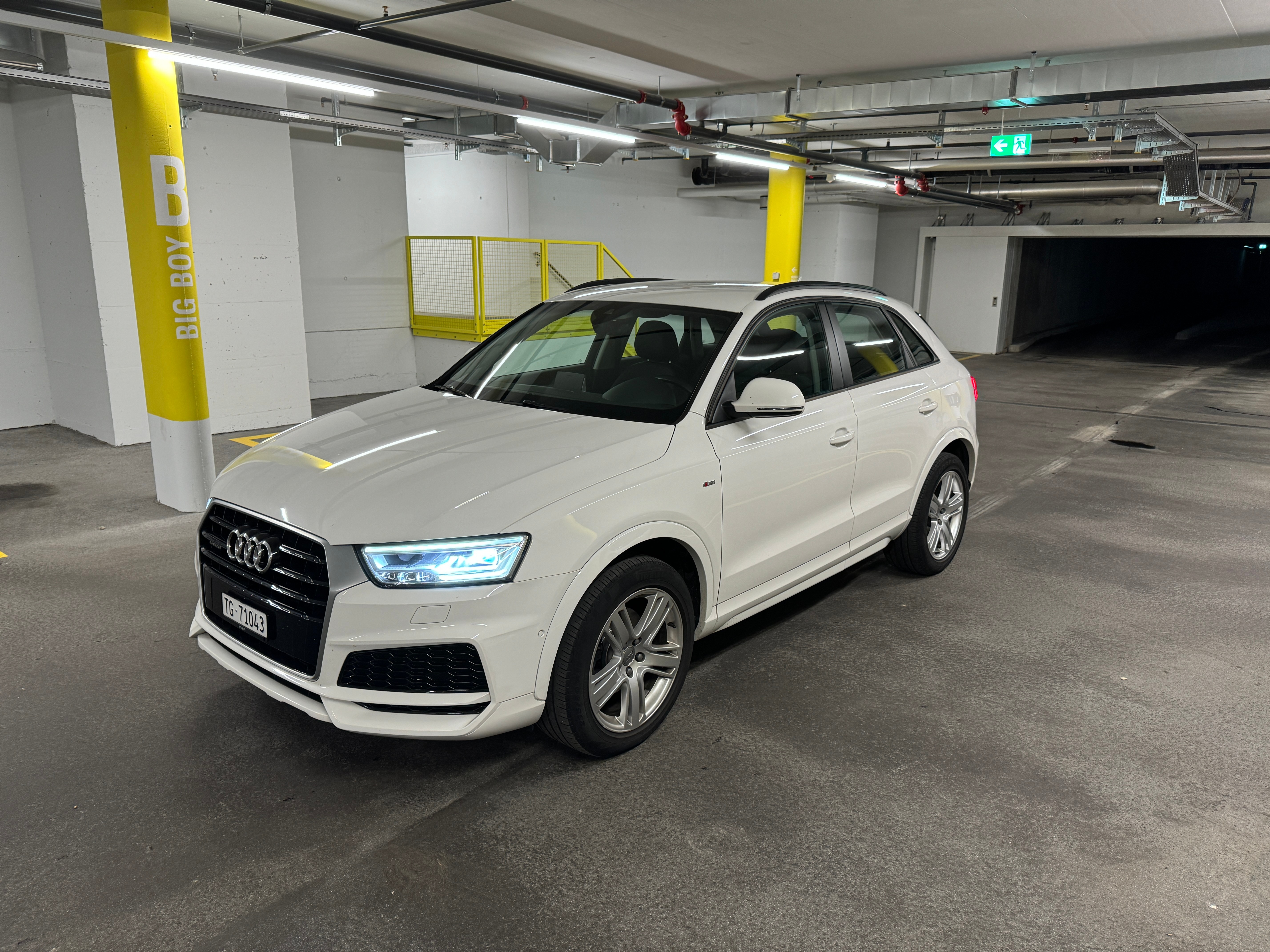 AUDI Q3 2.0 TFSI quattro S-tronic