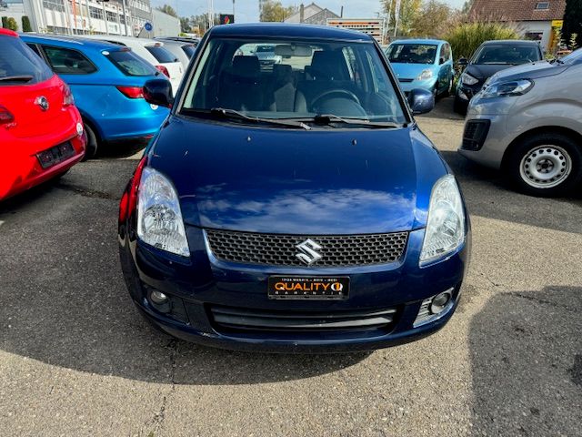 SUZUKI Swift 1.3i 16V GL Top 4x4