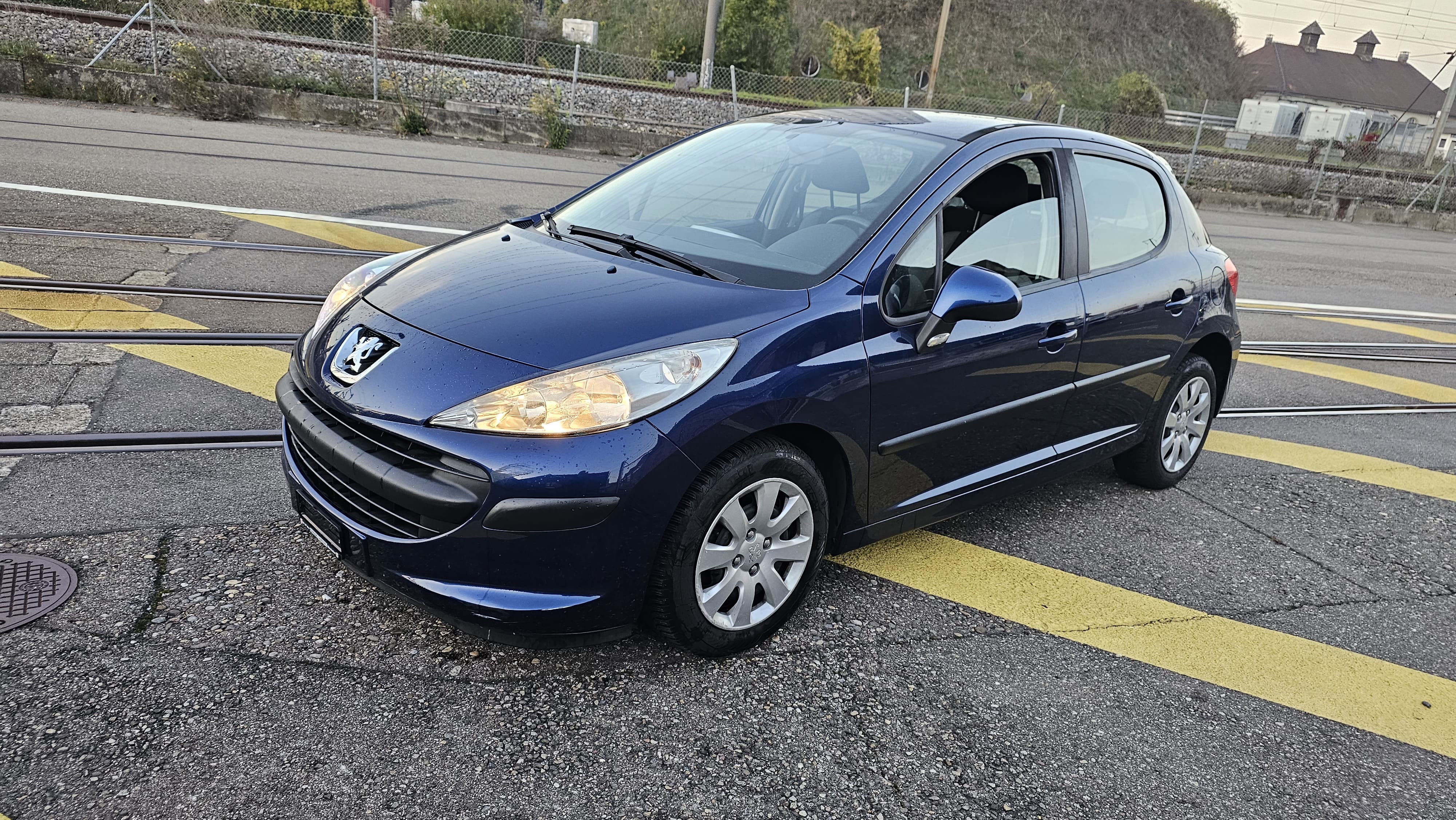 PEUGEOT 207 1.4 16V Sport