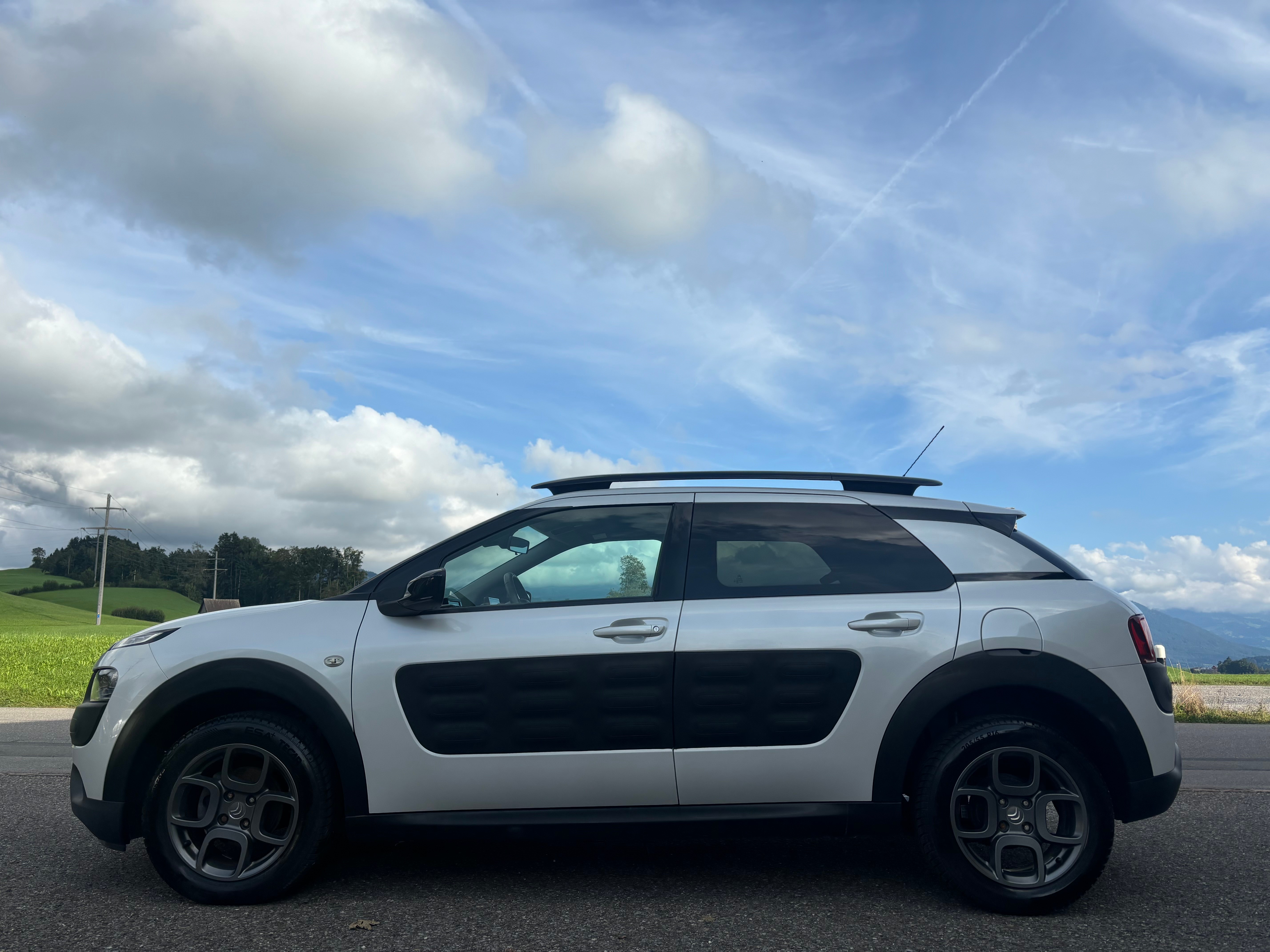 CITROEN C4 Cactus 1.2 e-VTi Shine ETG